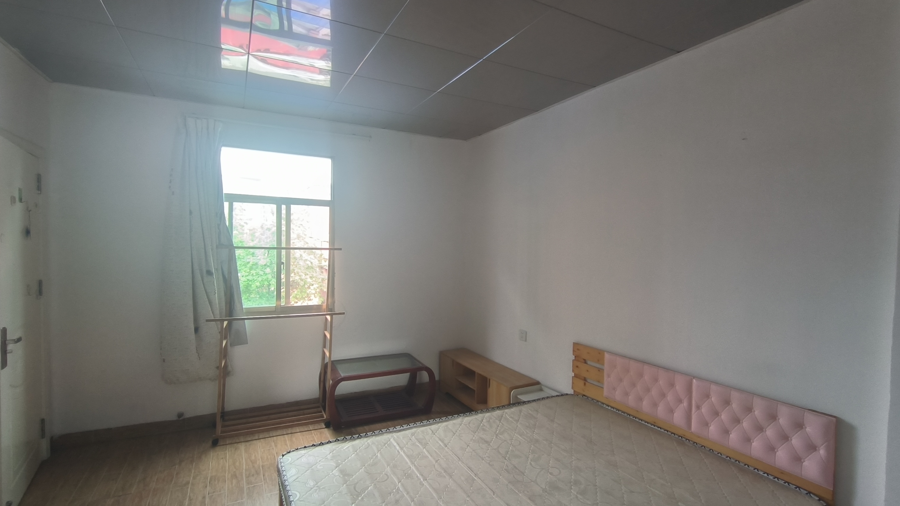 立新一小区  1室0厅0卫   700.00元/月室内图