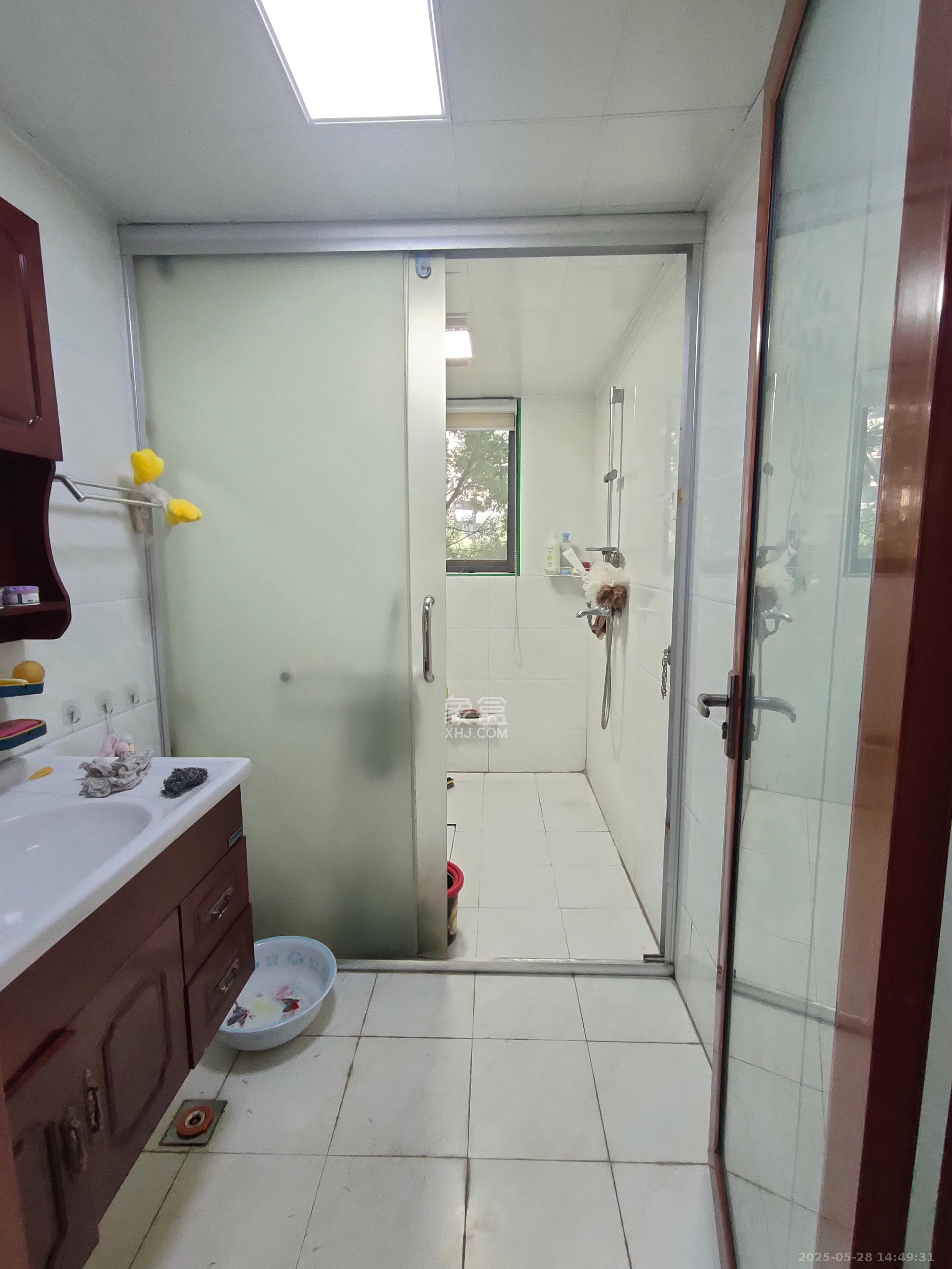 长房时代城 4室2厅2卫 3800.0元/月 长房时代城 4室2厅2卫 3800.0元/月室内图