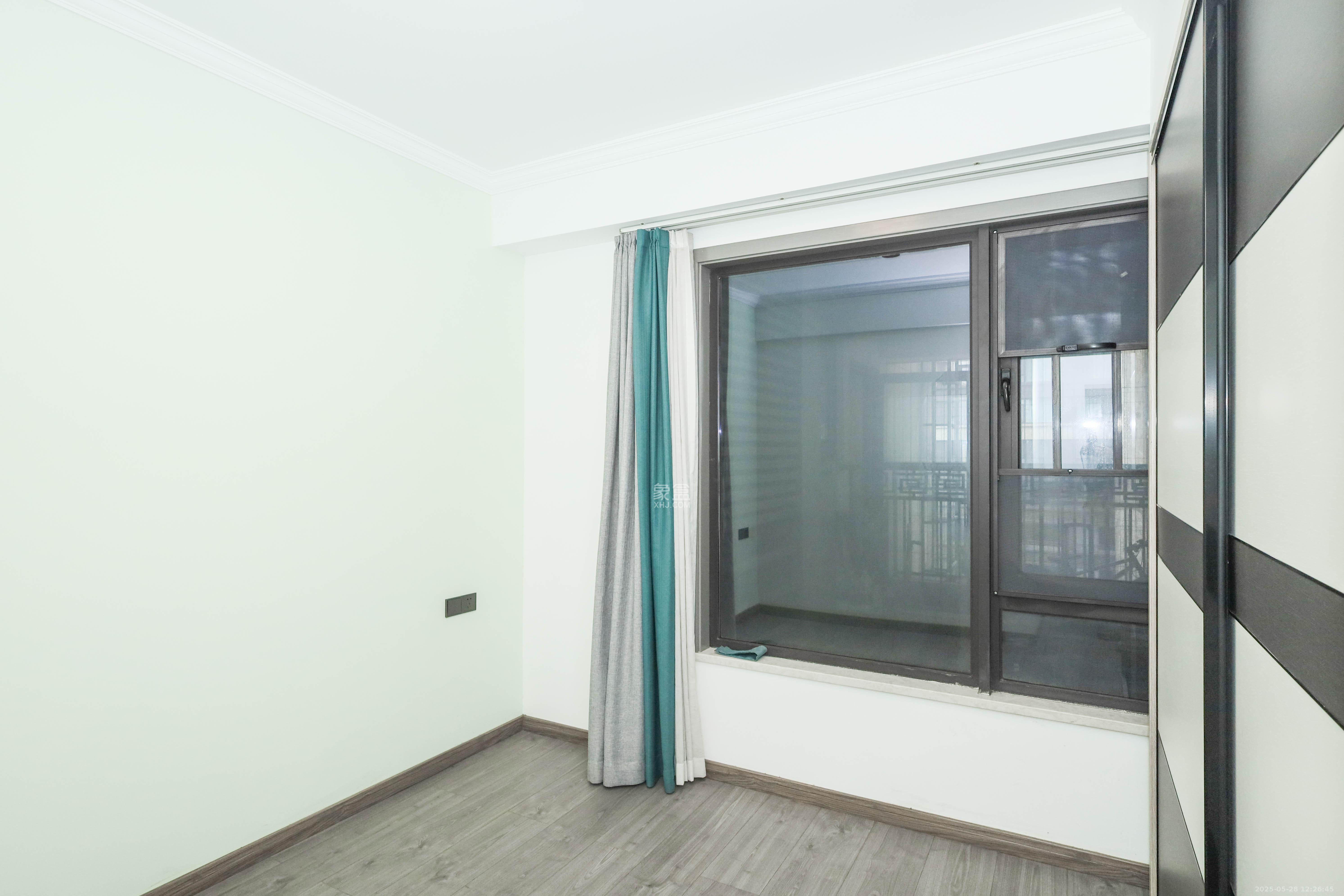 建发央著  3室2厅1卫    150.0万 建发央著  3室2厅1卫    150.0万卧室