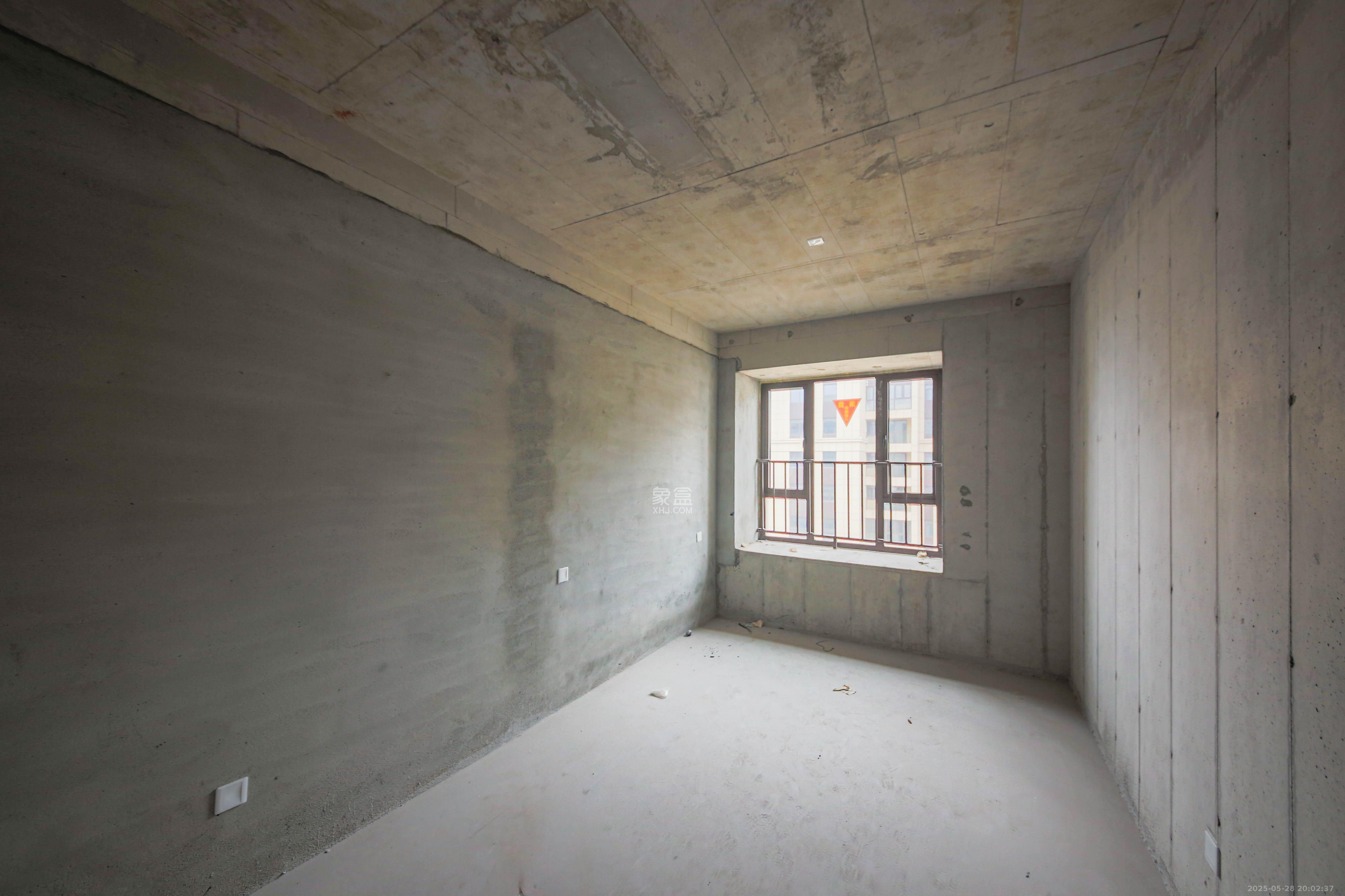 兴铁湘府和园 4室2厅2卫 258.0万 兴铁湘府和园 4室2厅2卫 258.0万卧室