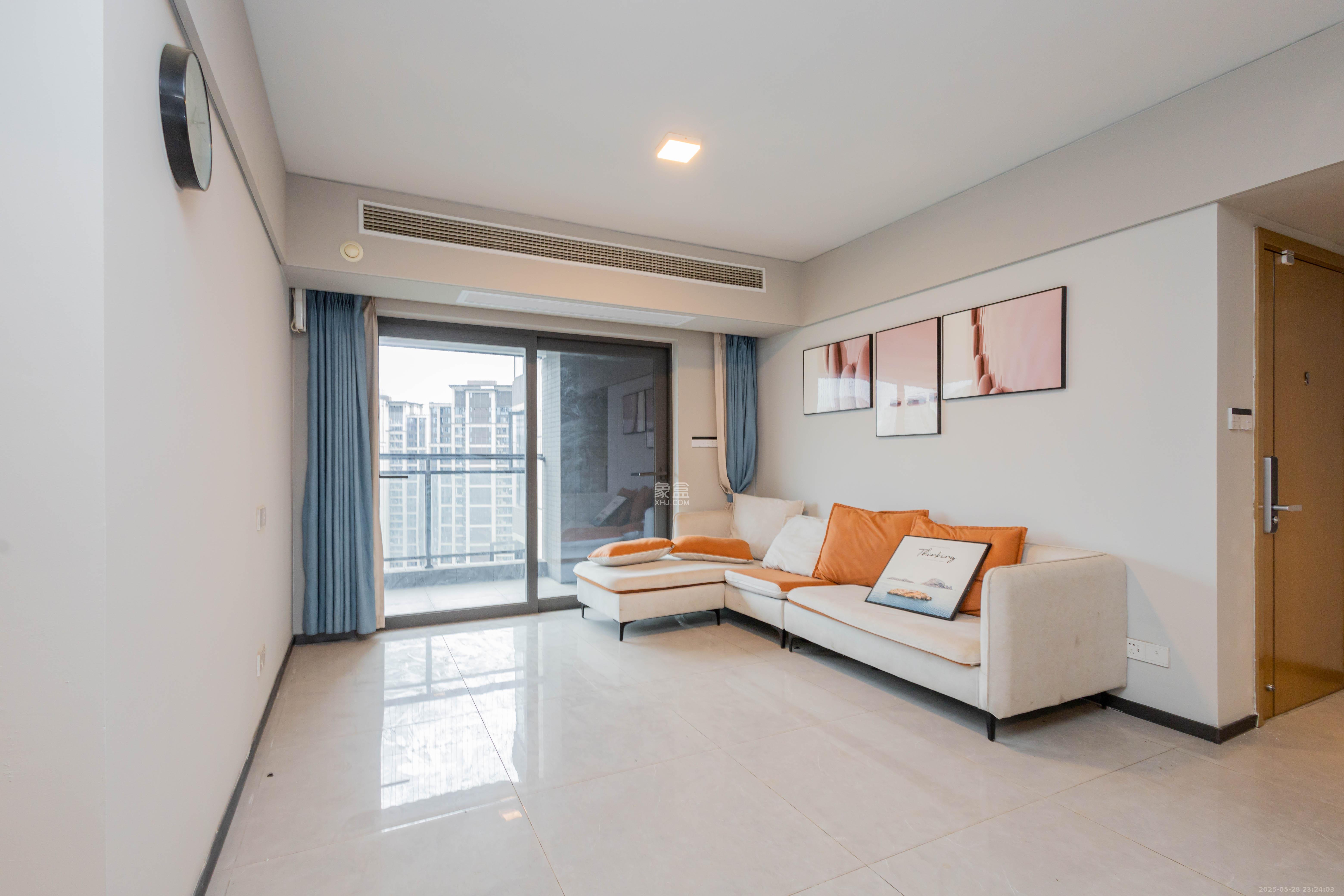 时代印记(长沙时代印记花园)  4室2厅2卫    145.0万 时代印记(长沙时代印记花园)  4室2厅2卫    145.0万客厅