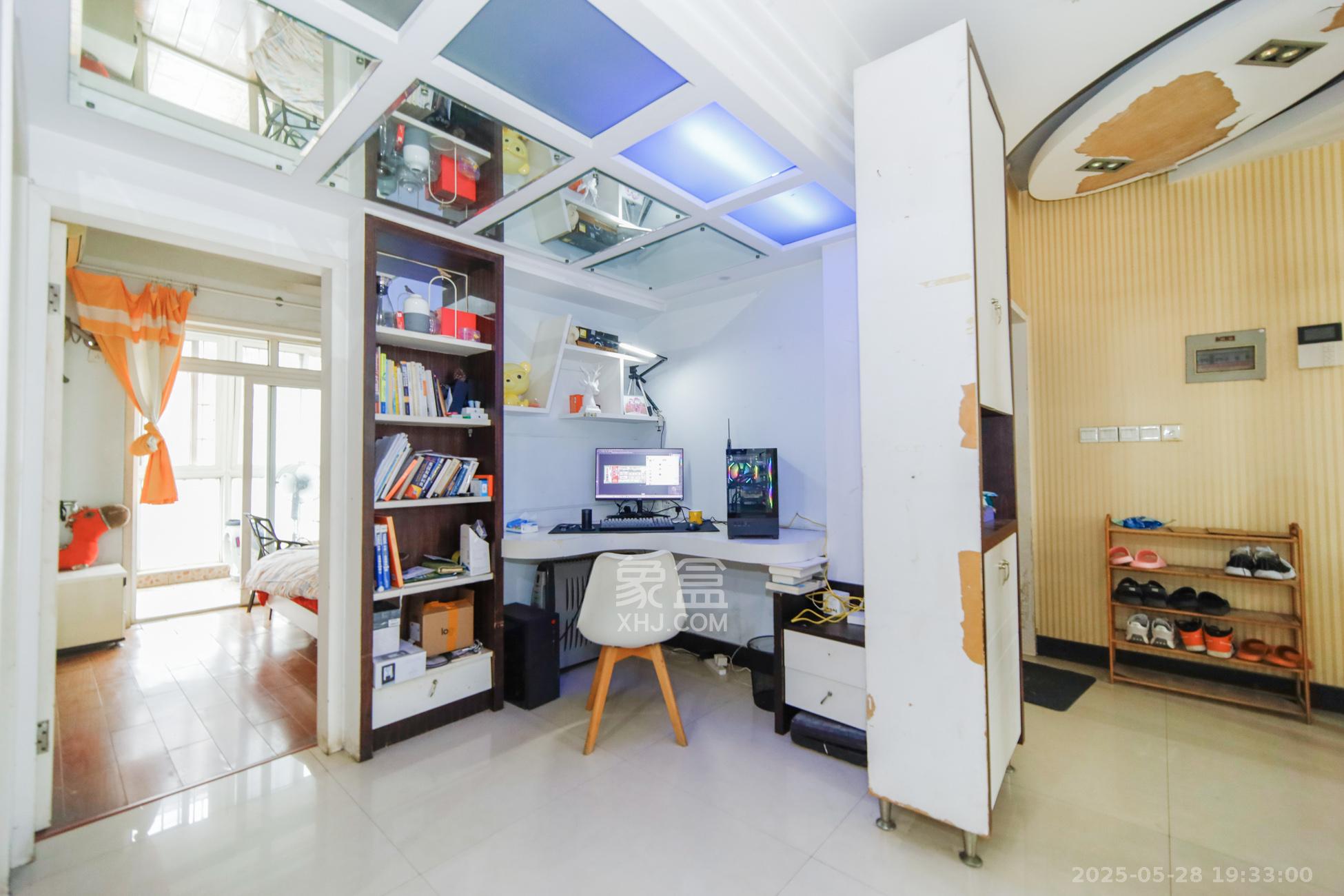 金信阳光在线 2室2厅1卫 60.8万 金信阳光在线 2室2厅1卫 60.8万其他