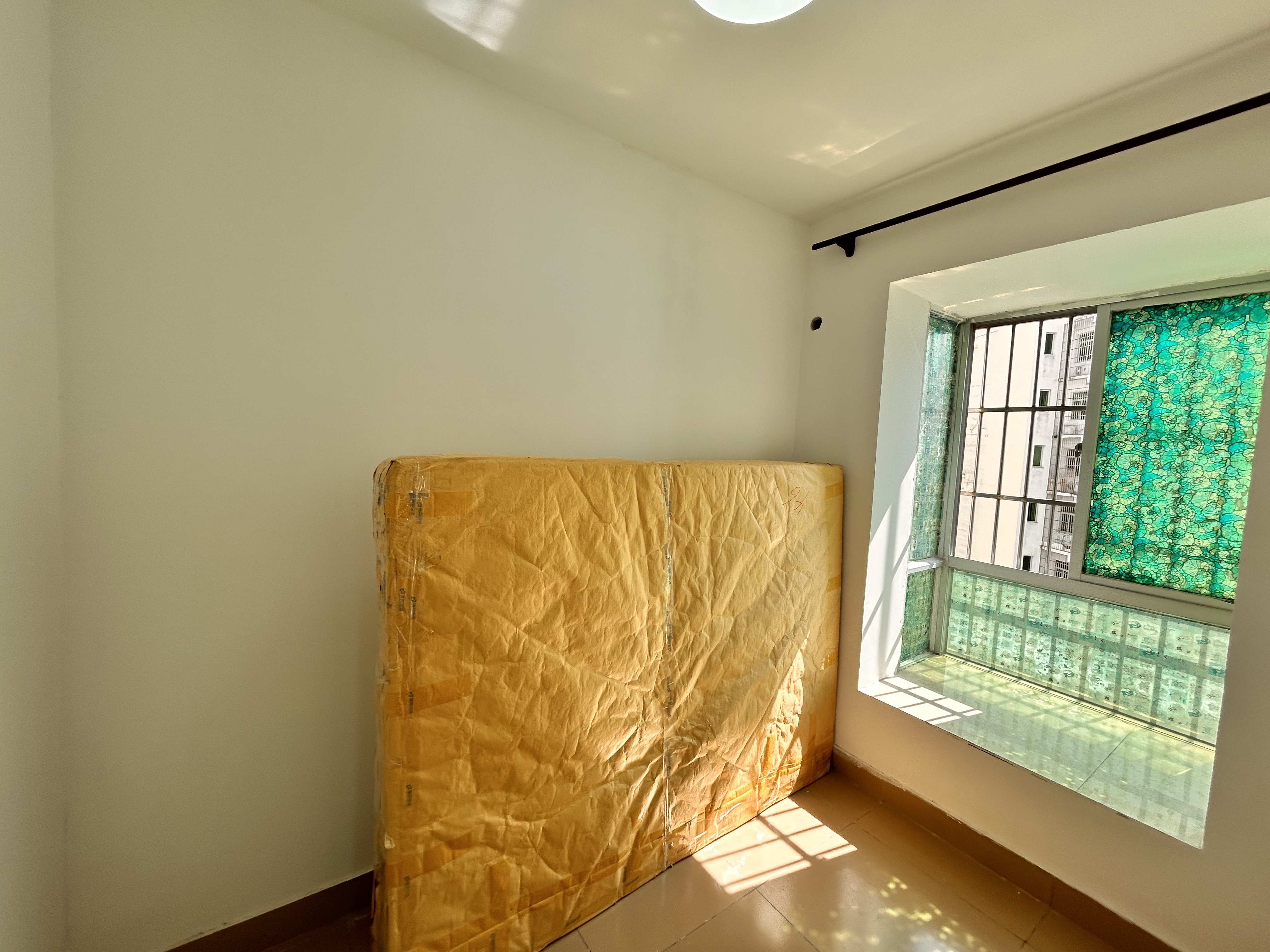 长堤明珠 1室0厅0卫 2300.0元/月 长堤明珠 1室0厅0卫 2300.0元/月室内图