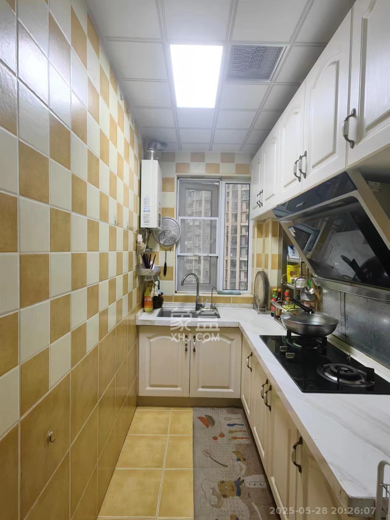 荣盛花语城  1室1厅1卫    2200.0元/月 荣盛花语城  1室1厅1卫    2200.0元/月室内图