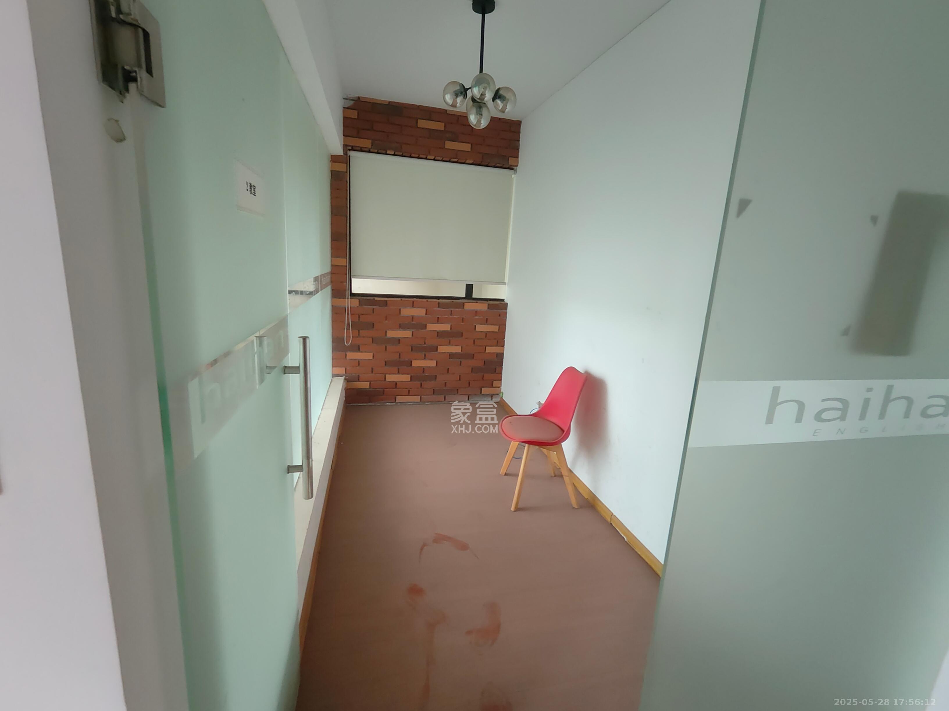 郡原广场 5室2厅2卫 5000.0元/月 郡原广场 5室2厅2卫 5000.0元/月室内图