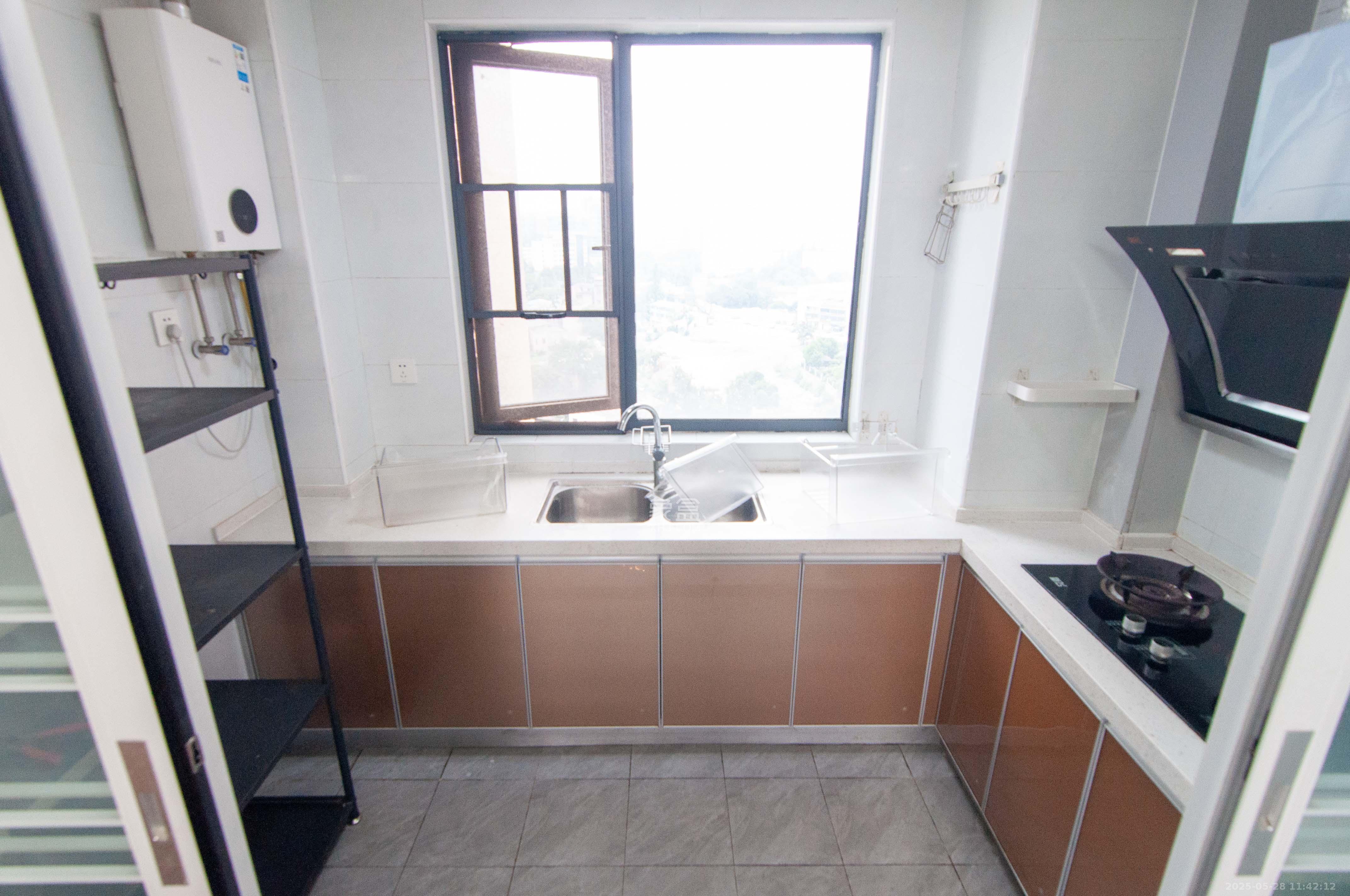 振业城三期 3室2厅1卫 110.0万 振业城三期 3室2厅1卫 110.0万厨房