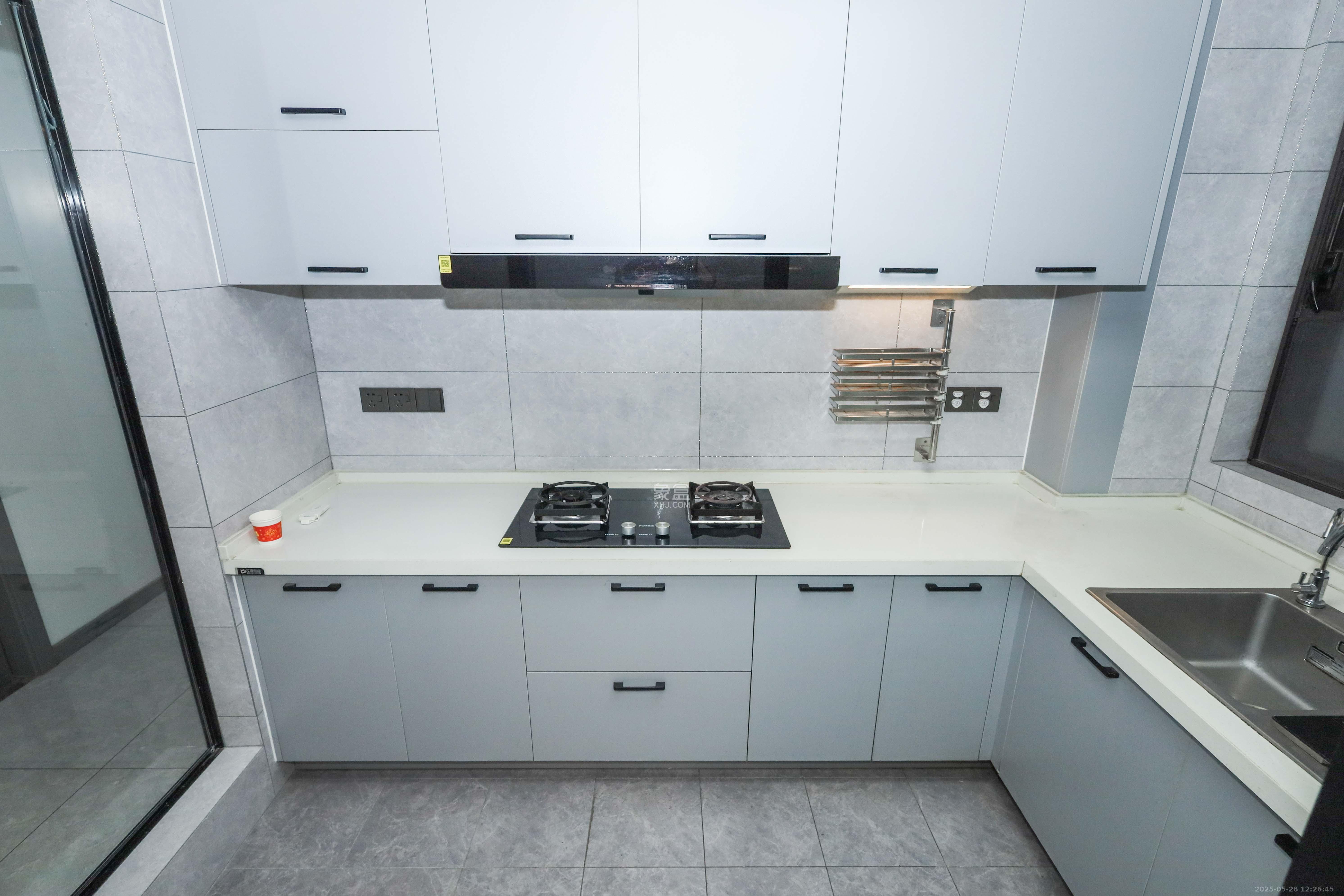 建发央著  3室2厅1卫    150.0万 建发央著  3室2厅1卫    150.0万厨房