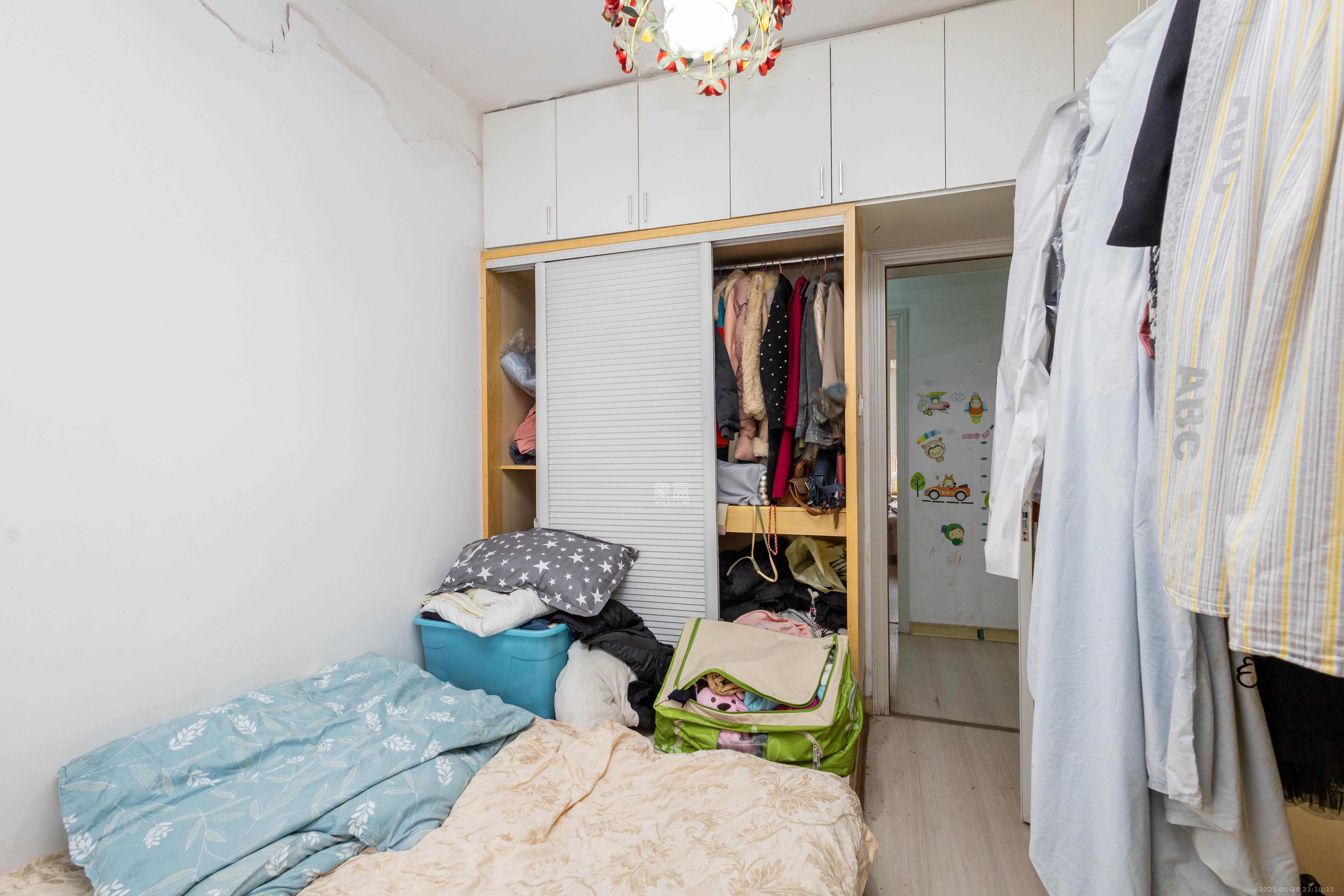 未来蜂巢 3室2厅2卫 61.8万 未来蜂巢 3室2厅2卫 61.8万卧室