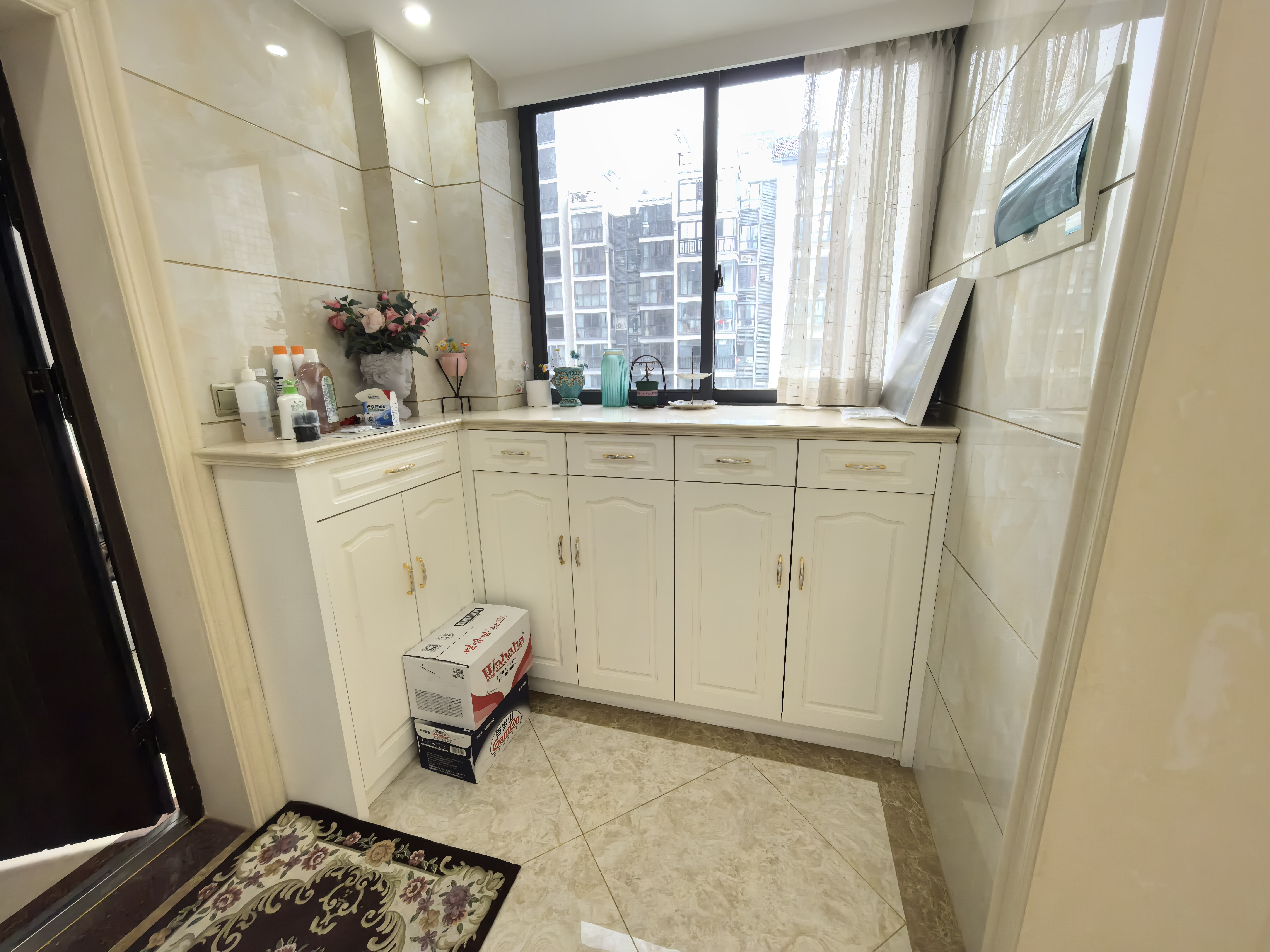 梓山湖领御 3室2厅2卫 3100.0元/月 梓山湖领御 3室2厅2卫 3100.0元/月室内图