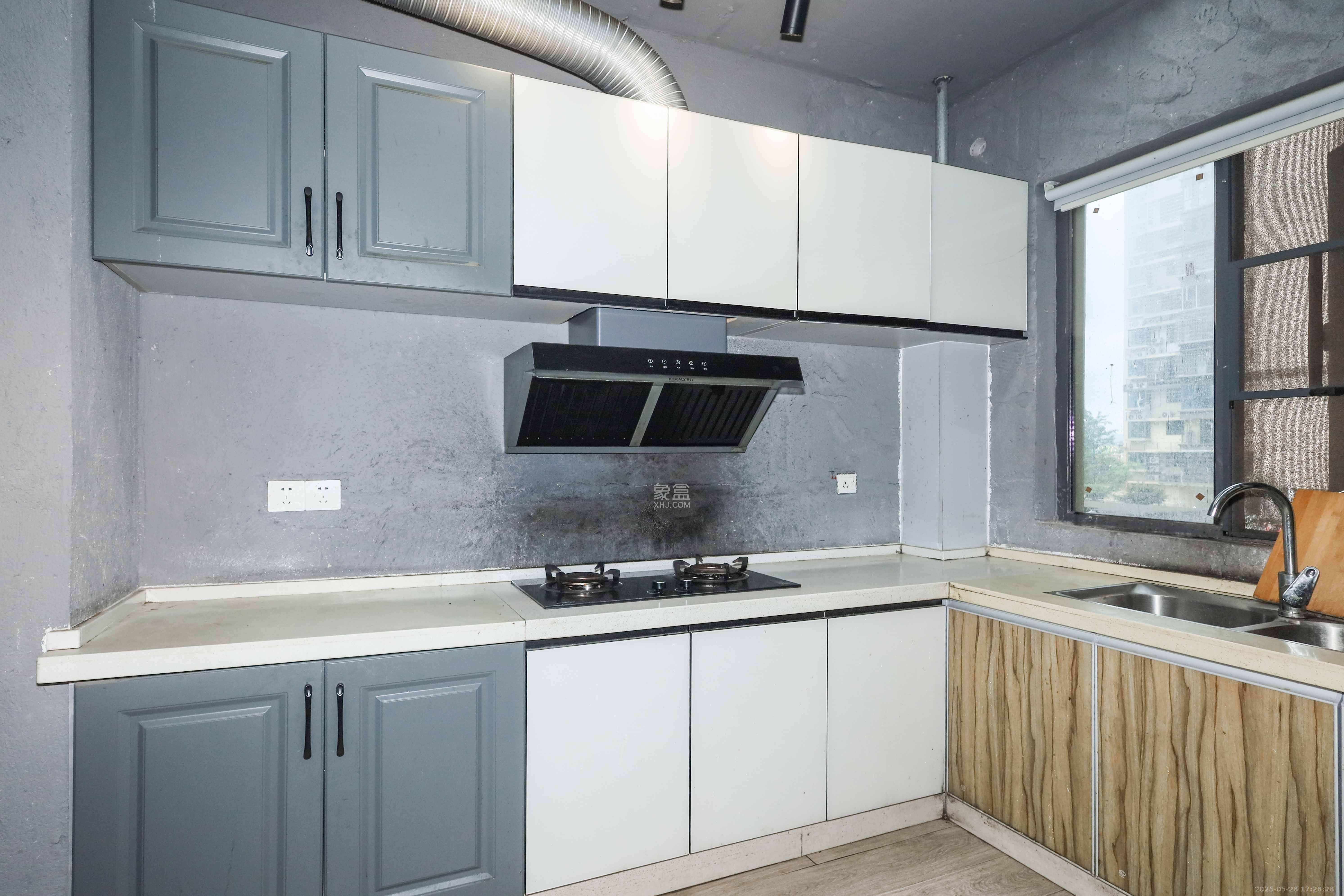 真人桥家园一期 3室2厅2卫 68.0万 真人桥家园一期 3室2厅2卫 68.0万厨房