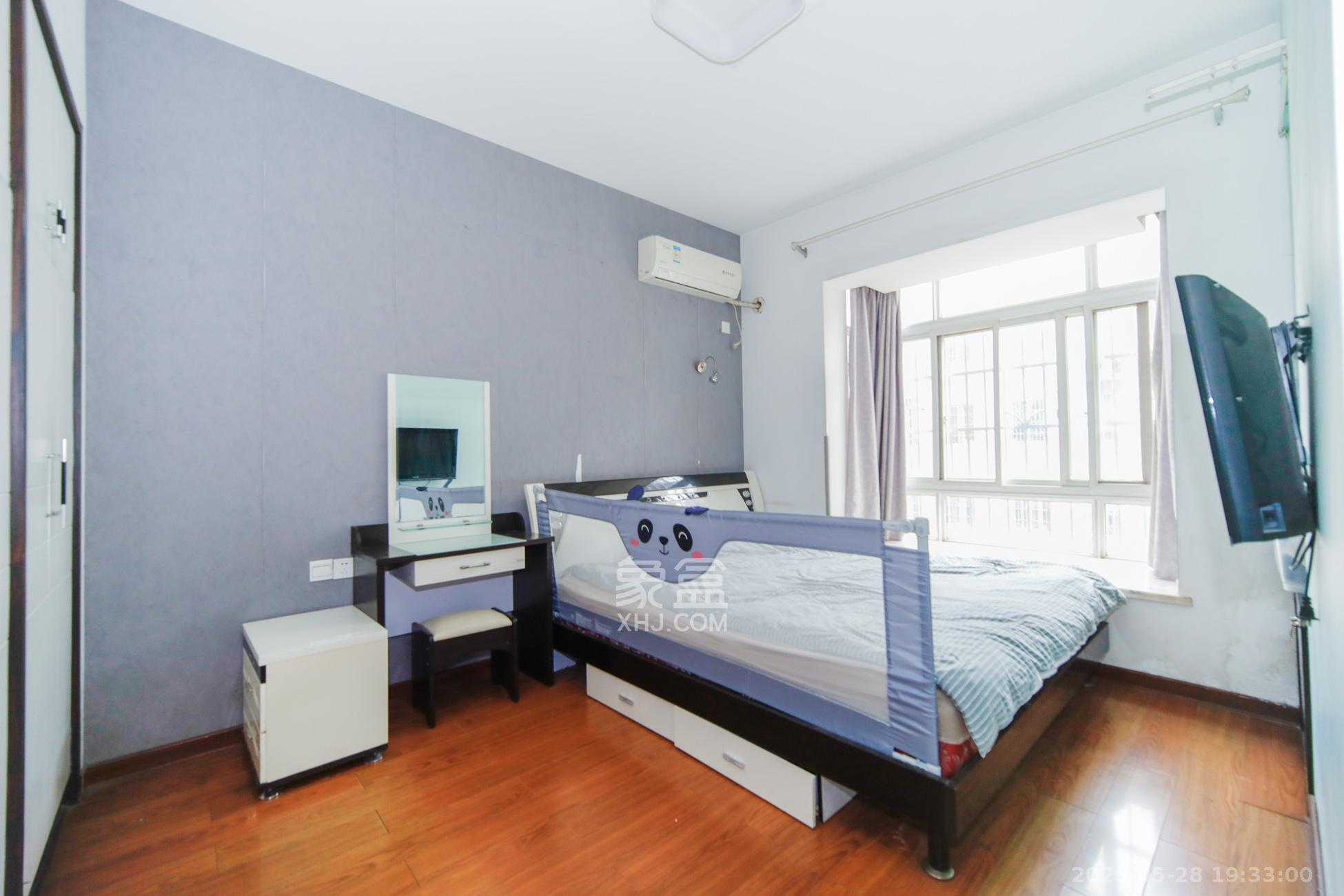 金信阳光在线 2室2厅1卫 60.8万 金信阳光在线 2室2厅1卫 60.8万卧室