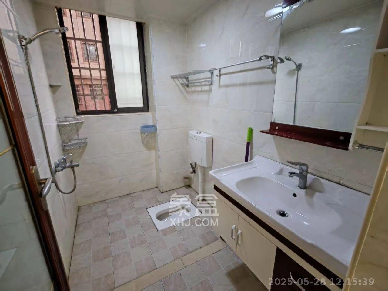 兴邦花城  2室2厅1卫    1300.0元/月 兴邦花城  2室2厅1卫    1300.0元/月室内图