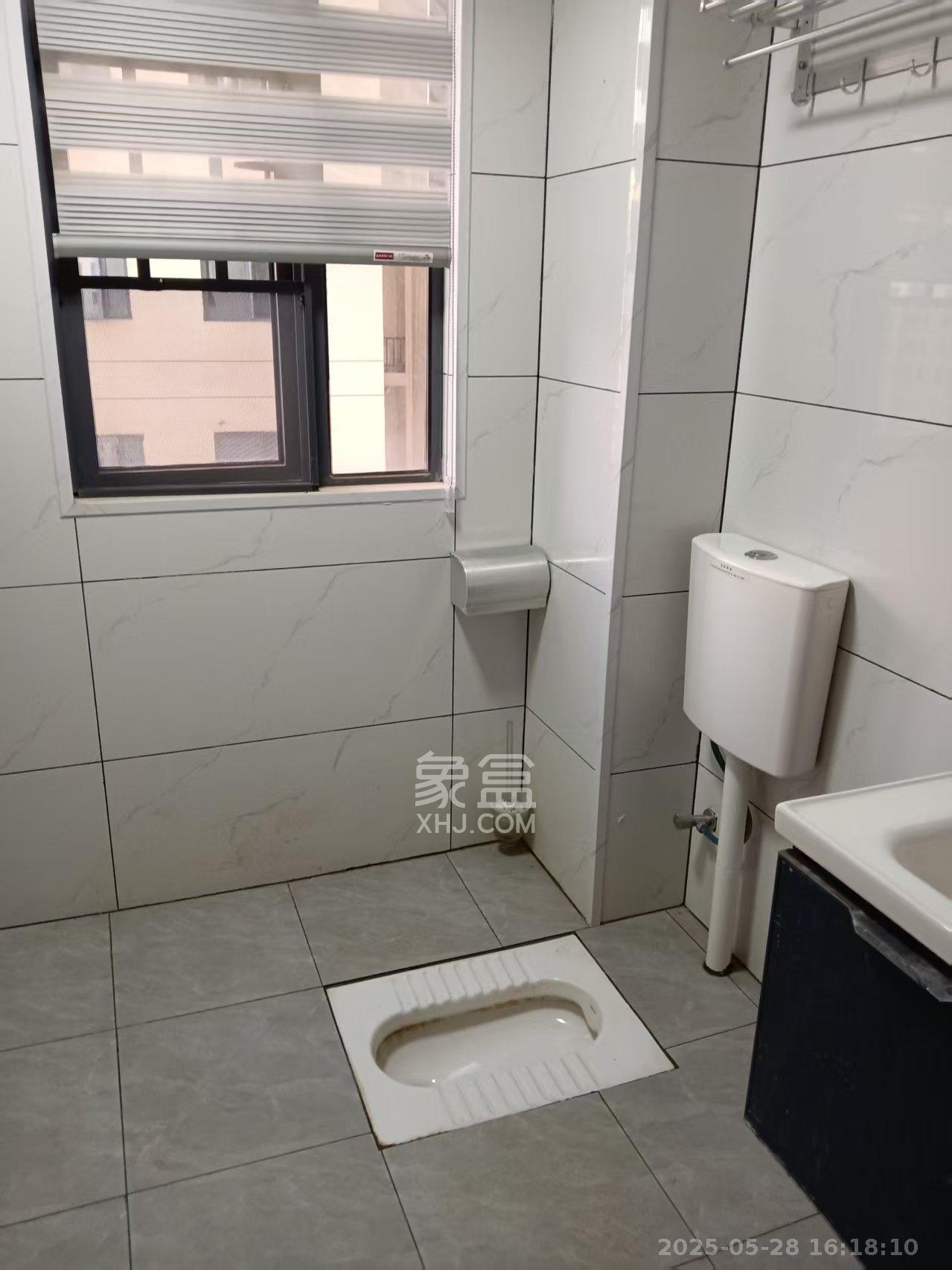 智达佳园  2室1厅1卫    1500.0元/月 智达佳园  2室1厅1卫    1500.0元/月室内图