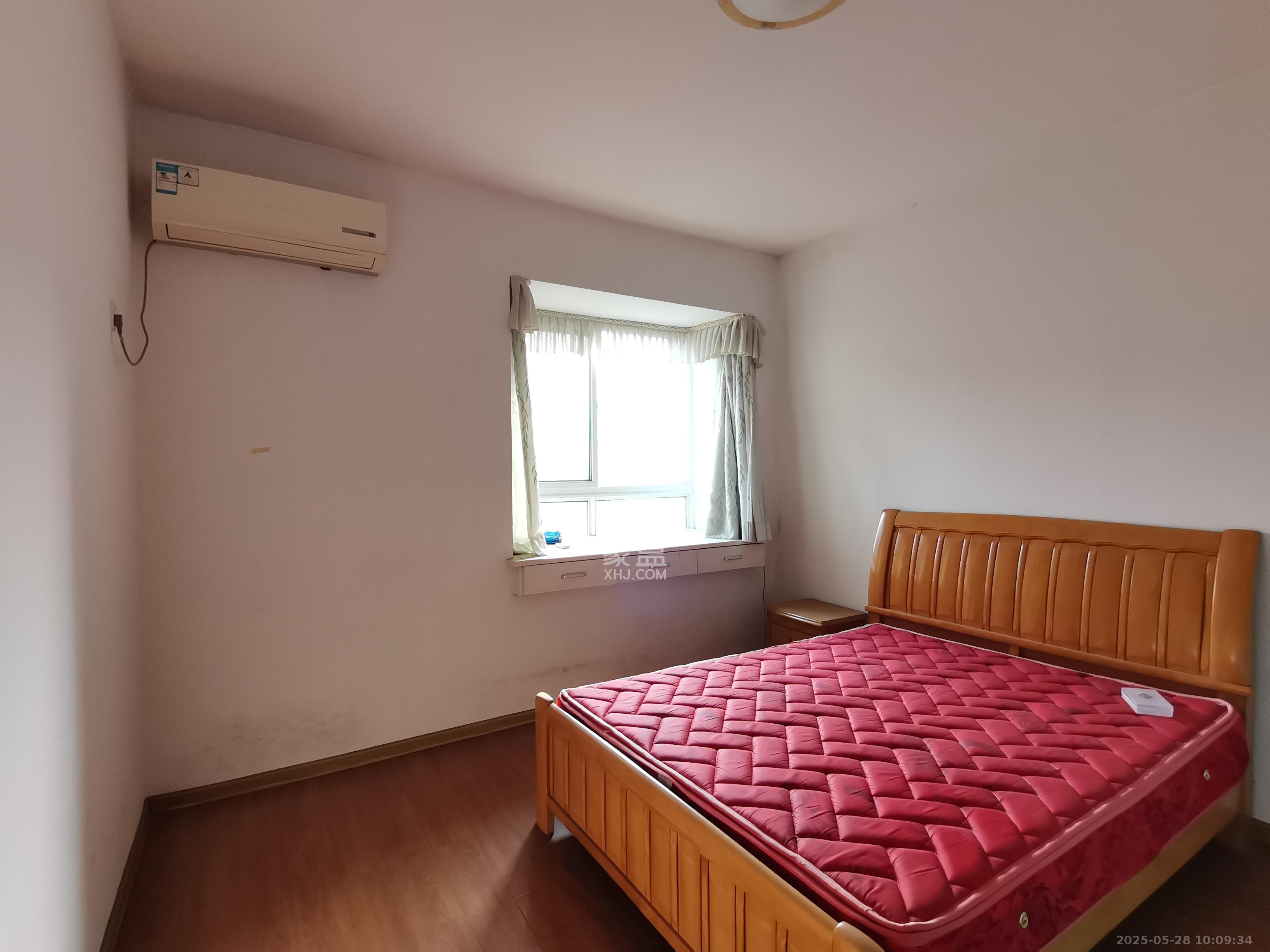 嘉盛华庭(一期、二期、三期) 2室2厅1卫 2200.0元/月 嘉盛华庭(一期、二期、三期) 2室2厅1卫 2200.0元/月室内图