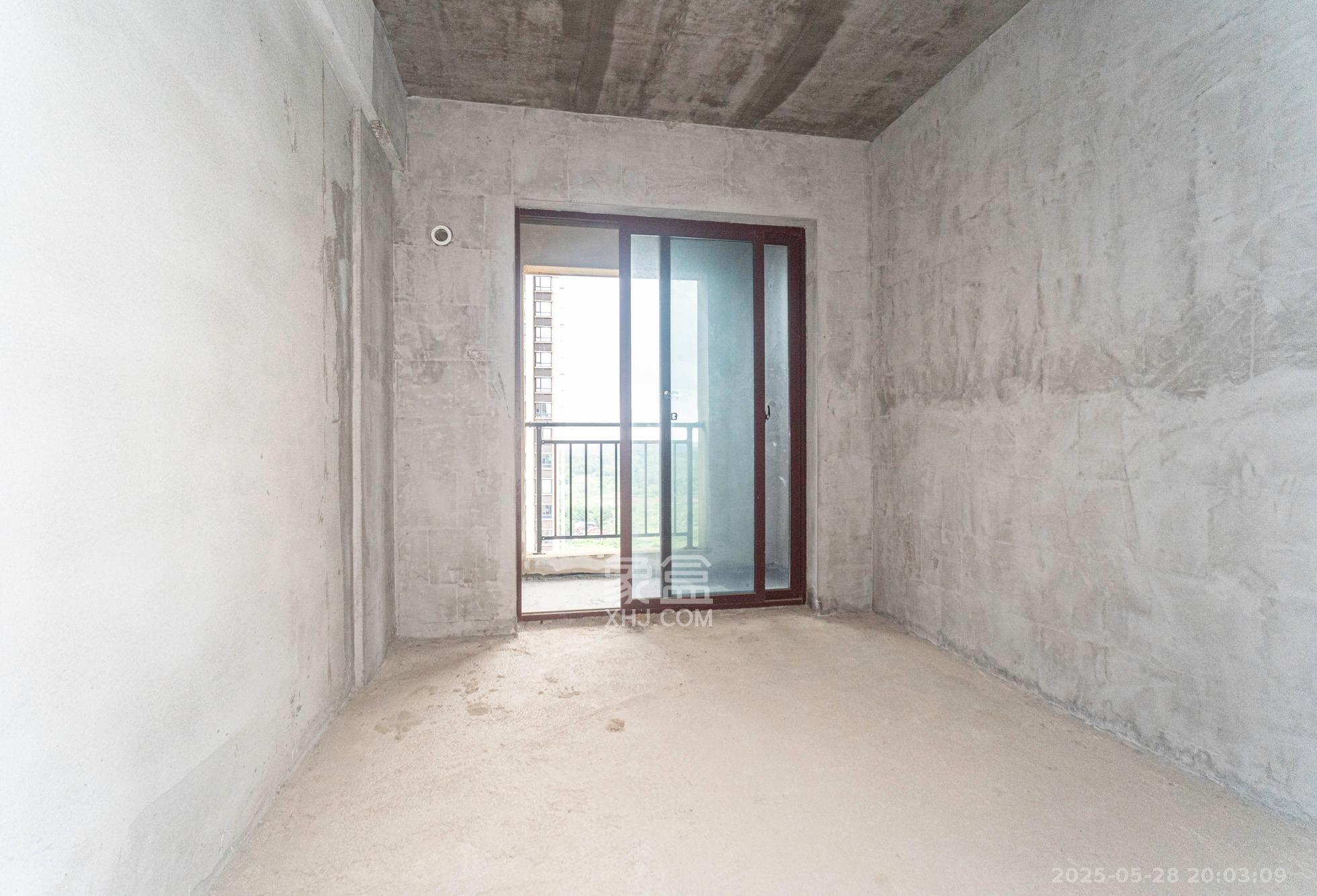 艺源颂雅小区(719街区)  3室2厅1卫    75.0万 艺源颂雅小区(719街区)  3室2厅1卫    75.0万卧室