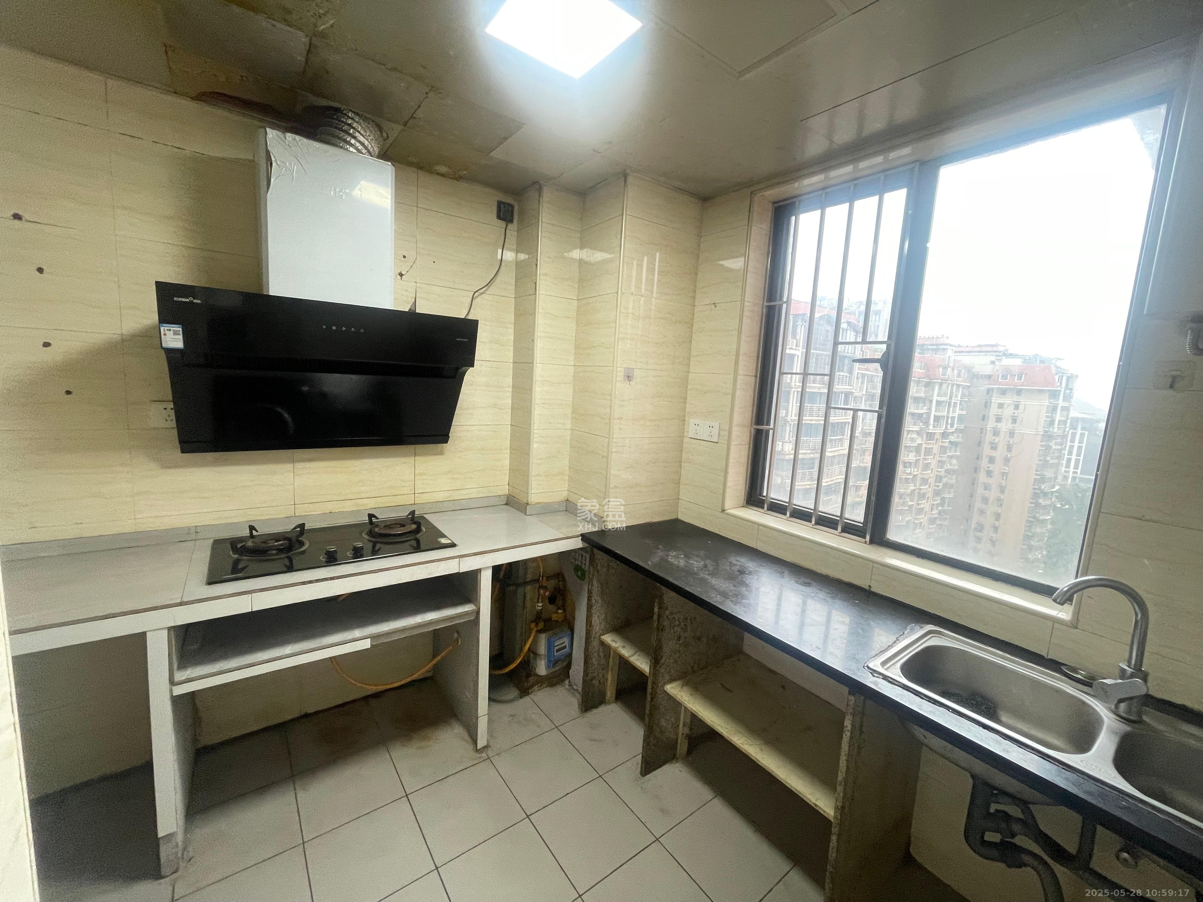 公园9号 3室2厅2卫 3300.0元/月 公园9号 3室2厅2卫 3300.0元/月室内图