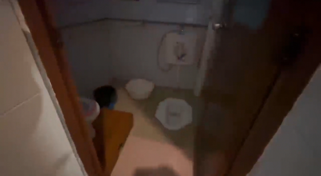 市中心医院家属区  3室2厅2卫    1350.0元/月室内图