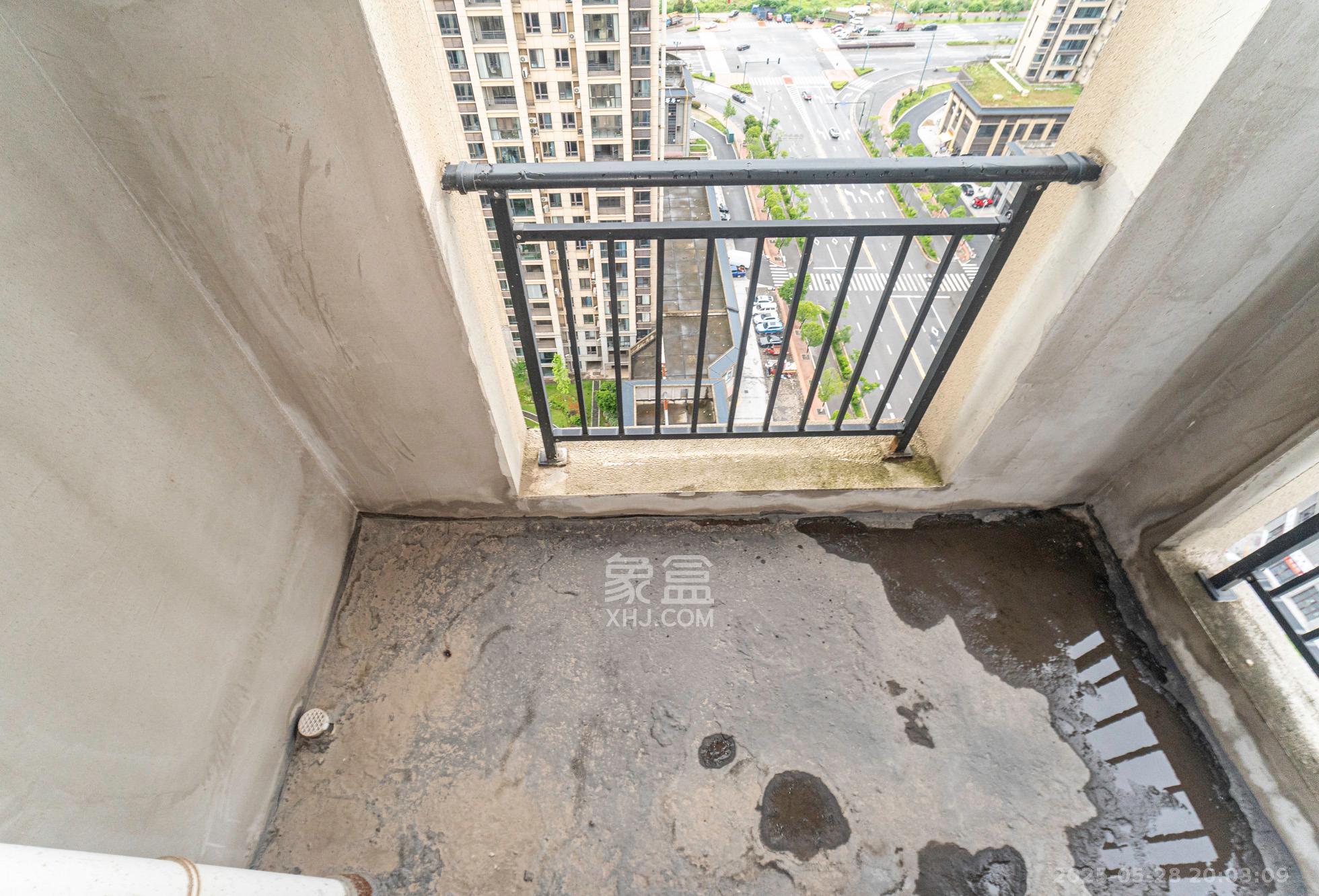 艺源颂雅小区(719街区)  3室2厅1卫    75.0万 艺源颂雅小区(719街区)  3室2厅1卫    75.0万阳台