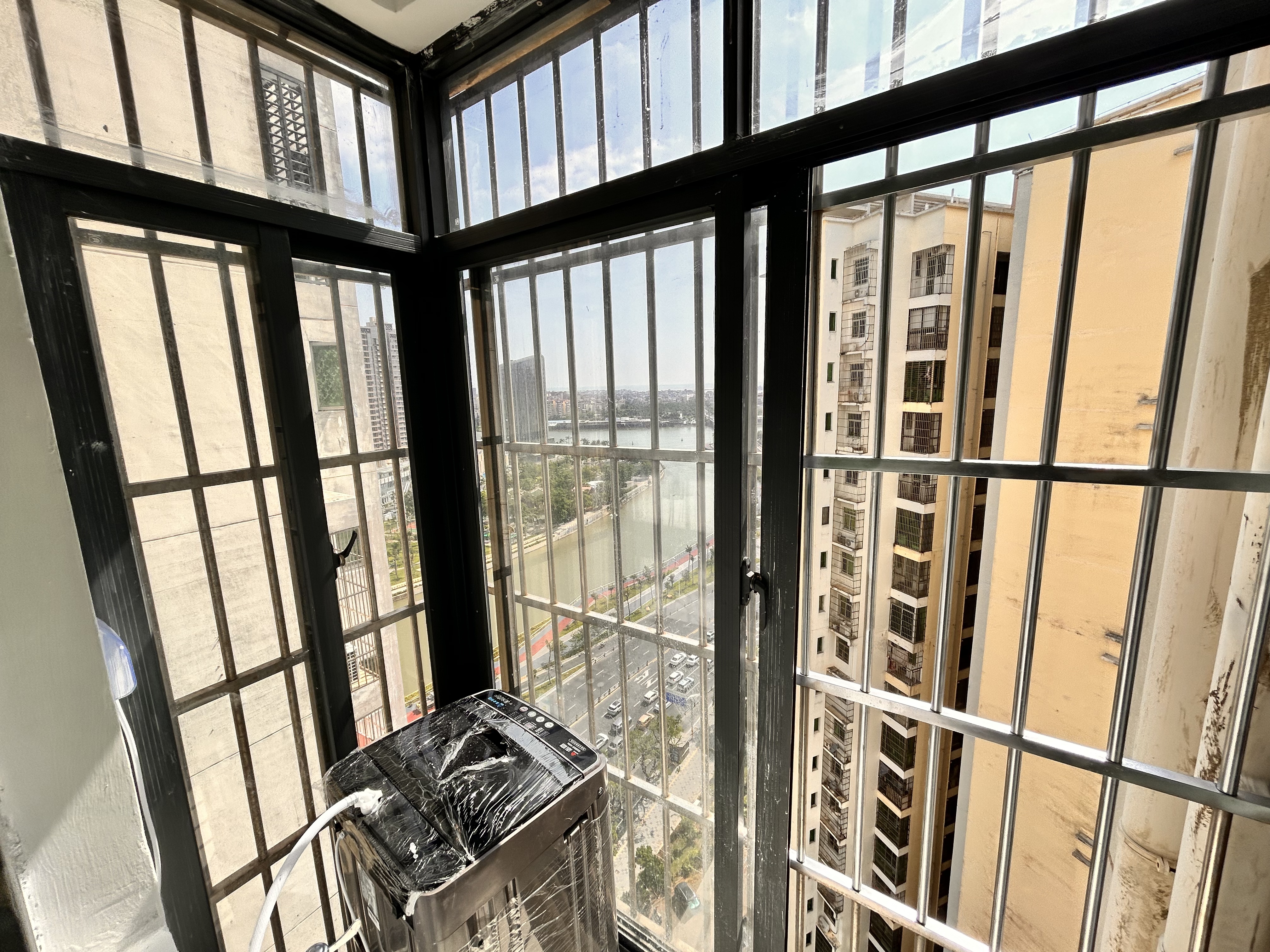 长堤明珠 1室0厅0卫 2300.0元/月 长堤明珠 1室0厅0卫 2300.0元/月室内图