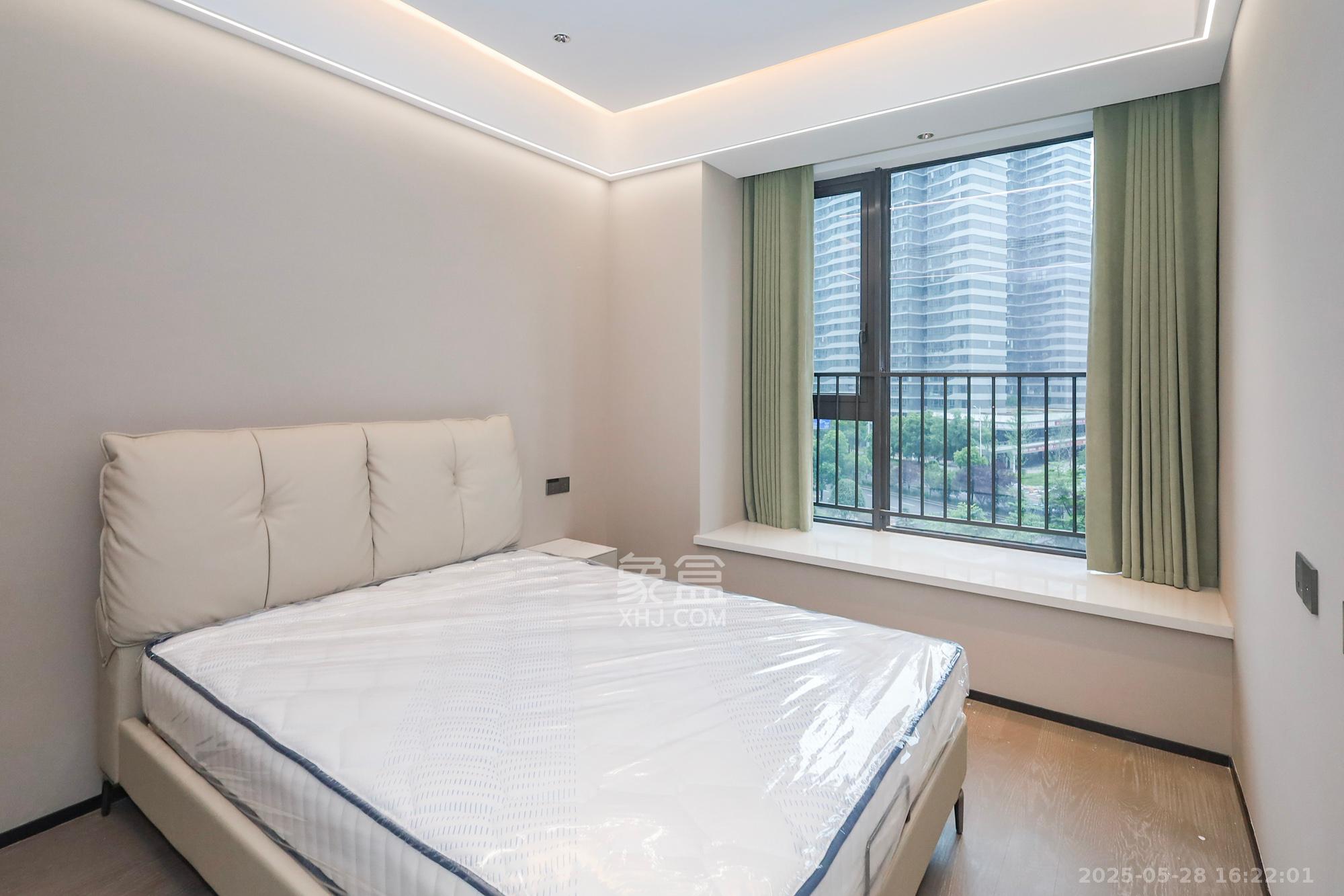 旭辉铂悦湘江 4室2厅4卫 718.0万 旭辉铂悦湘江 4室2厅4卫 718.0万卧室