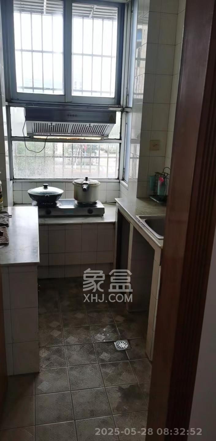 幸福家园(广福家园) 2室2厅1卫 1300.0元/月 幸福家园(广福家园) 2室2厅1卫 1300.0元/月室内图