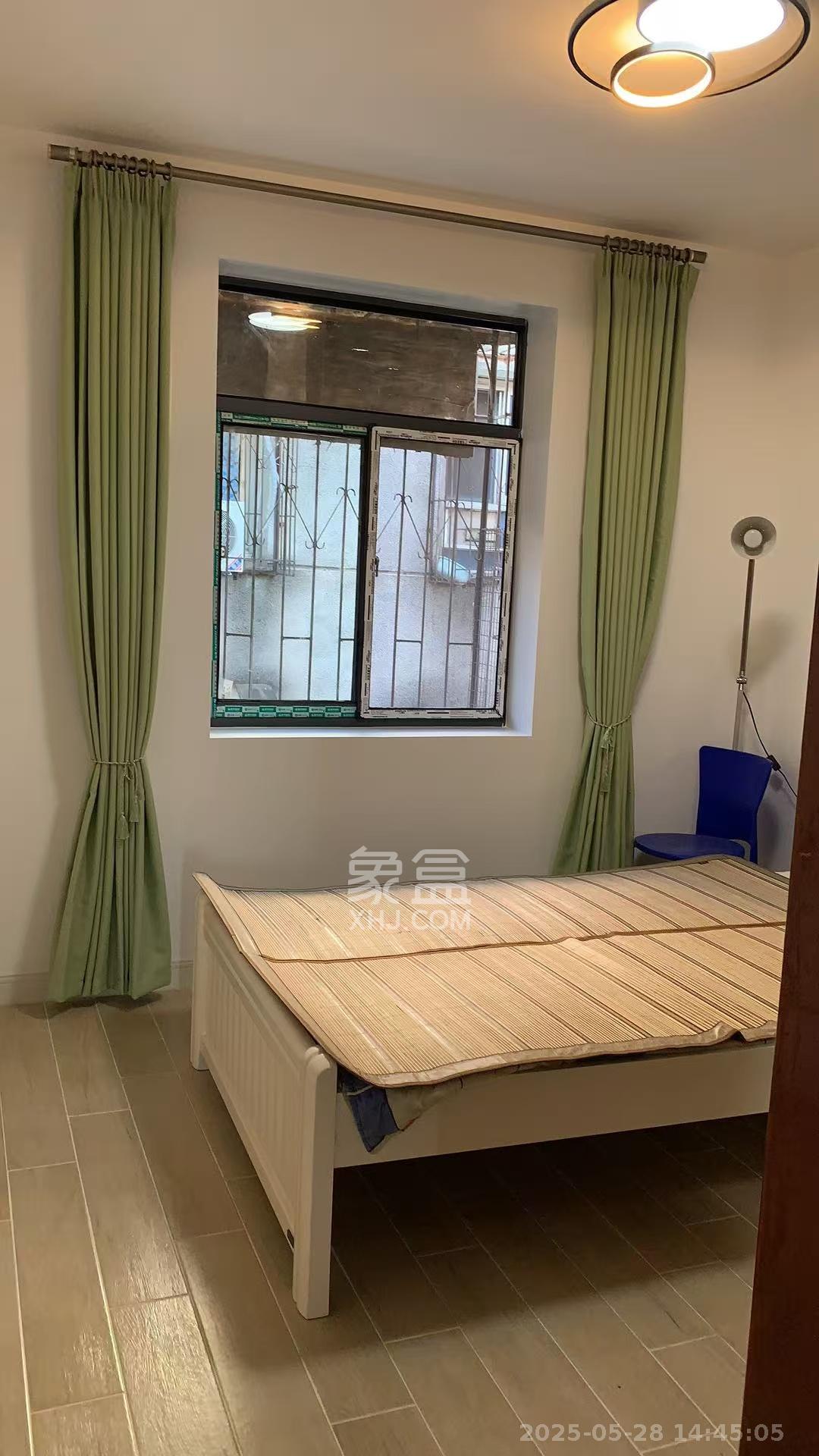 长郡花园  2室1厅1卫    3200.0元/月室内图