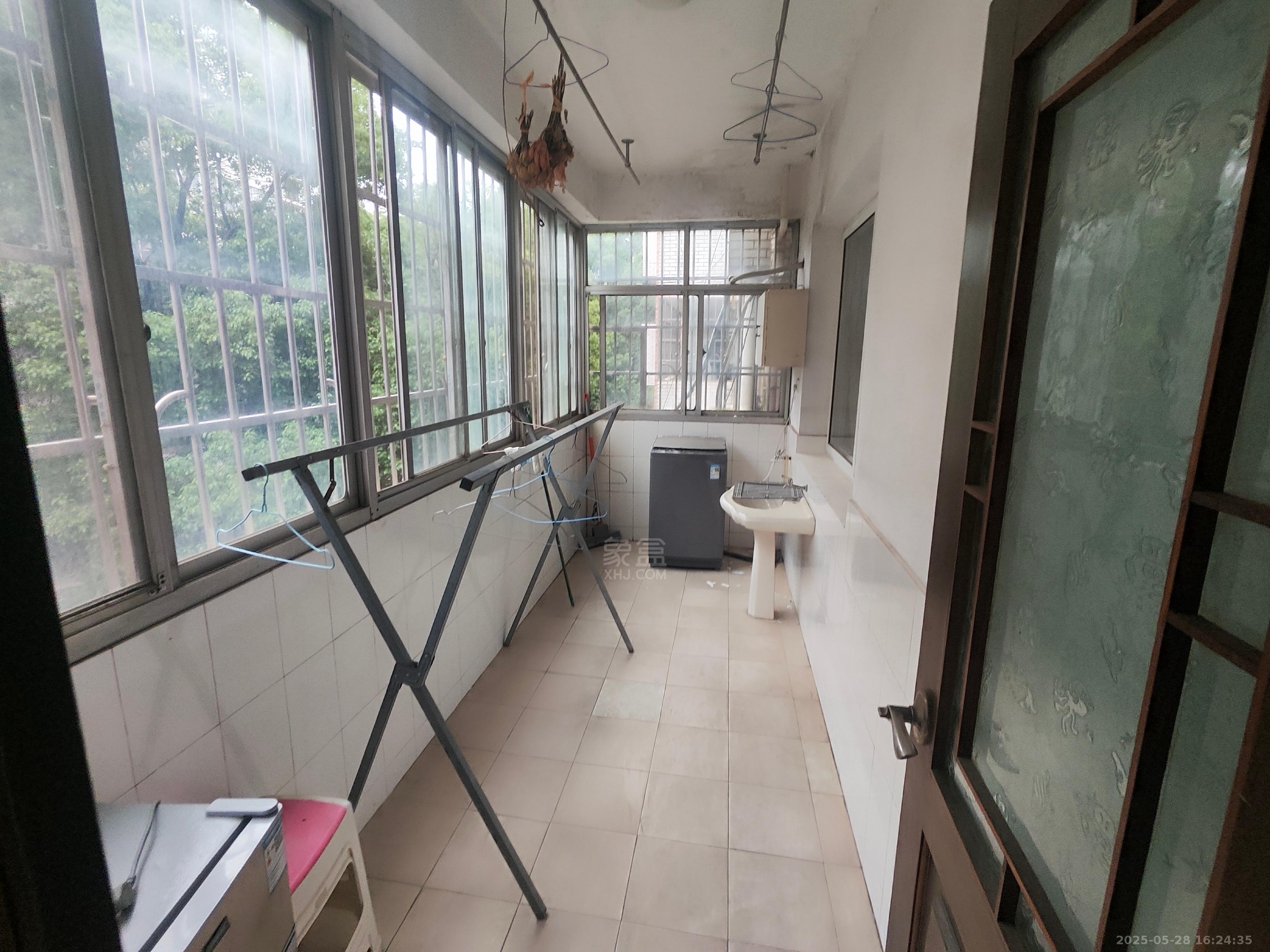 科艺花园 3室2厅1卫 1700.0元/月 科艺花园 3室2厅1卫 1700.0元/月室内图