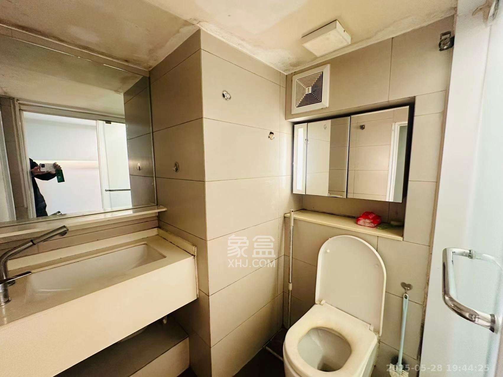 时代年华 1室0厅0卫 1500.0元/月 时代年华 1室0厅0卫 1500.0元/月室内图