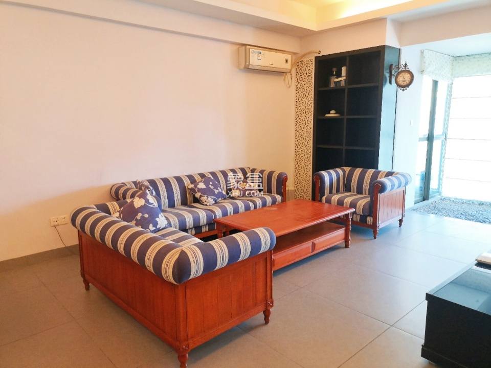 海岸壹号 1室1厅1卫 145.0万 海岸壹号 1室1厅1卫 145.0万客厅