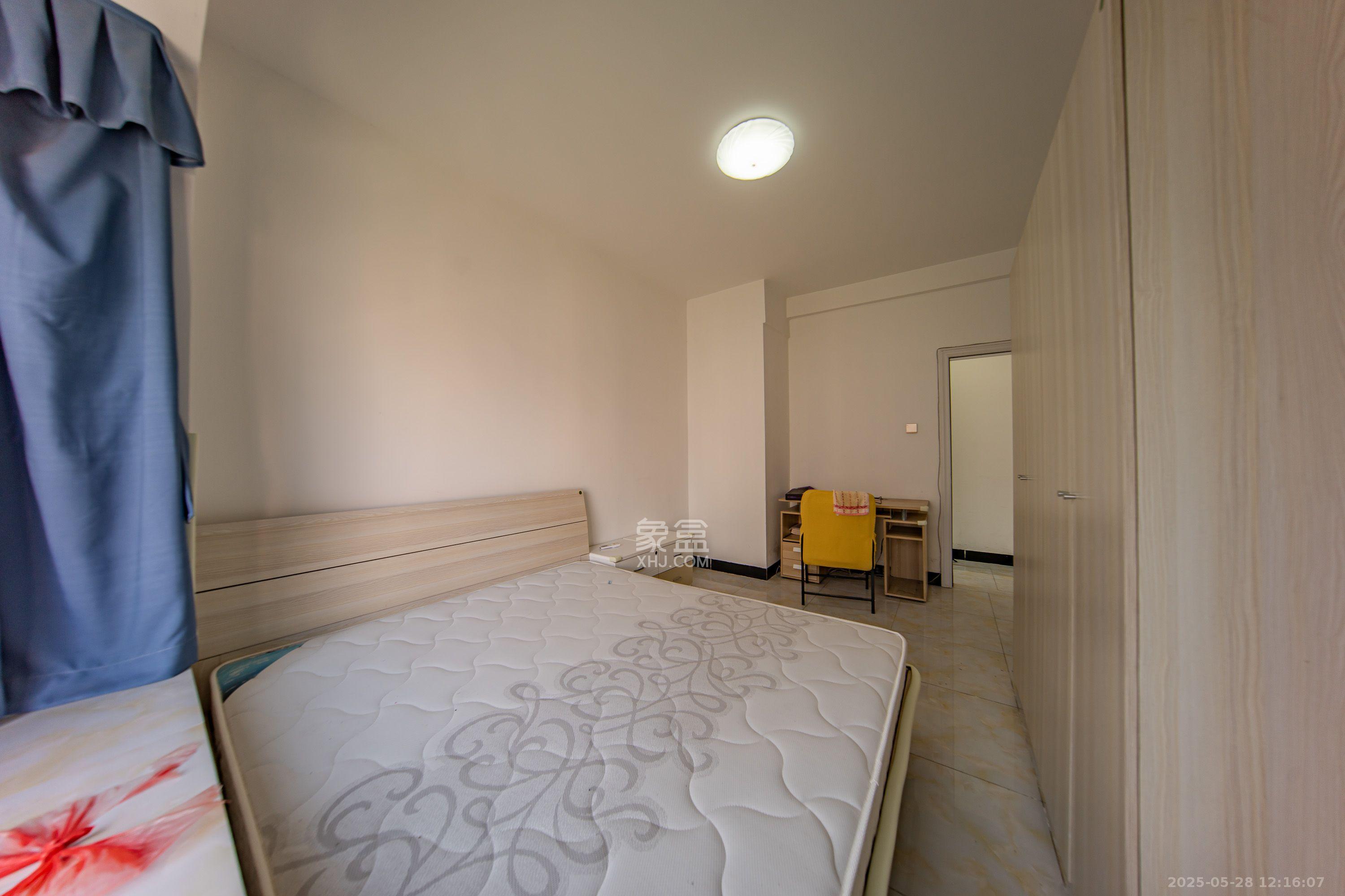 金鼎公园尚 1室2厅1卫 1600.0元/月 金鼎公园尚 1室2厅1卫 1600.0元/月室内图