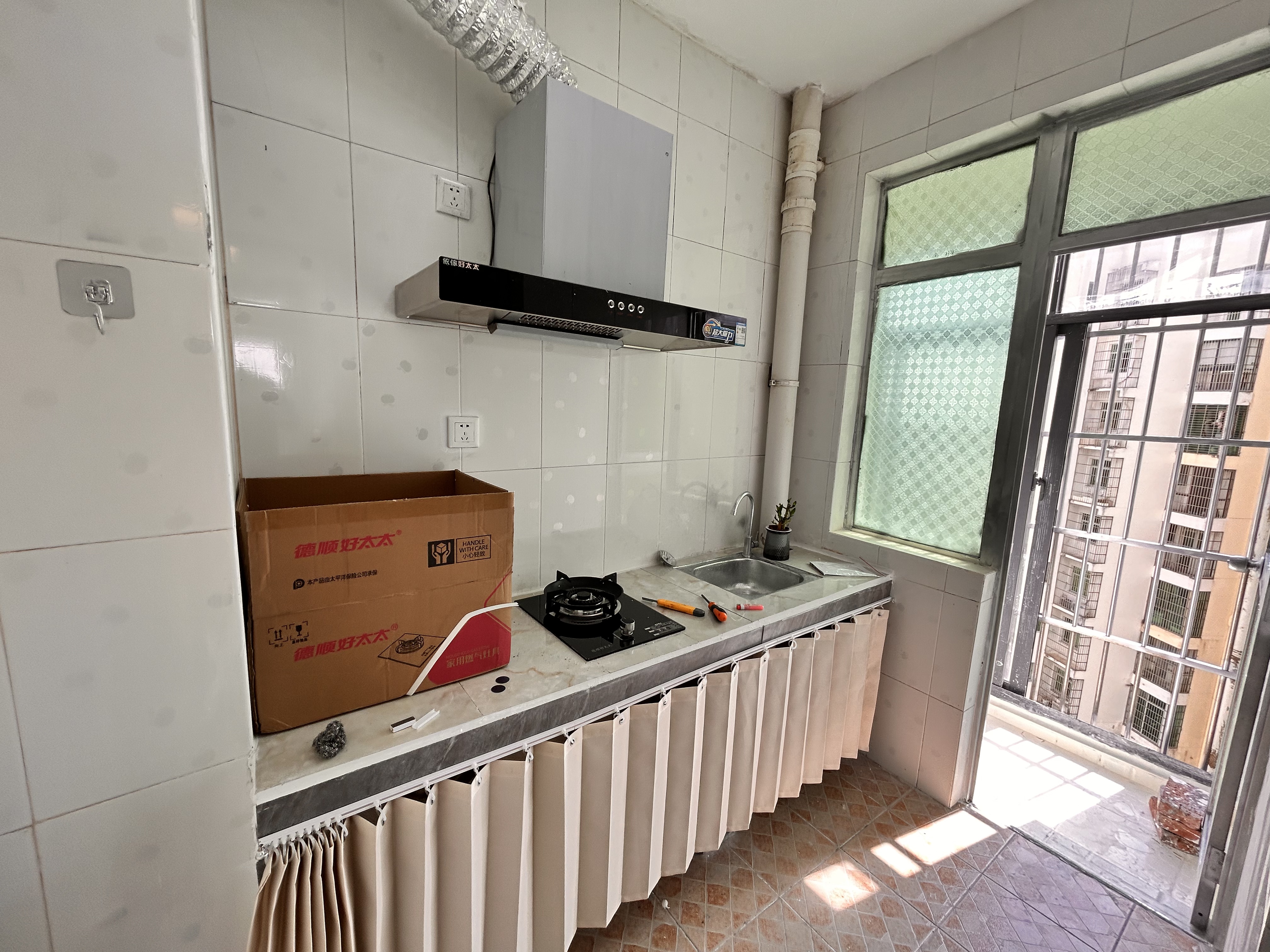 长堤明珠 1室0厅0卫 2300.0元/月 长堤明珠 1室0厅0卫 2300.0元/月室内图