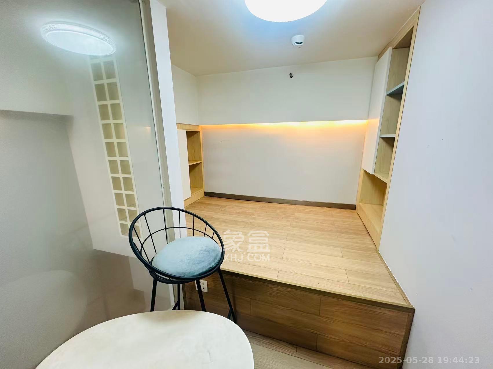 时代年华 1室0厅0卫 1500.0元/月 时代年华 1室0厅0卫 1500.0元/月室内图