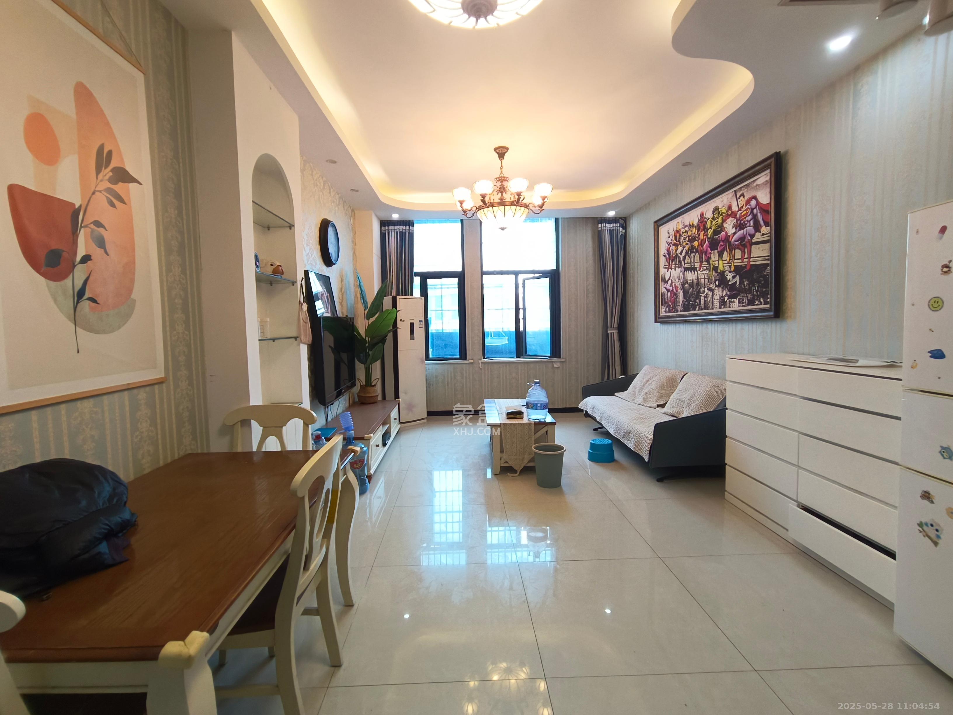 融圣国际  5室1厅1卫    2500.0元/月 融圣国际  5室1厅1卫    2500.0元/月