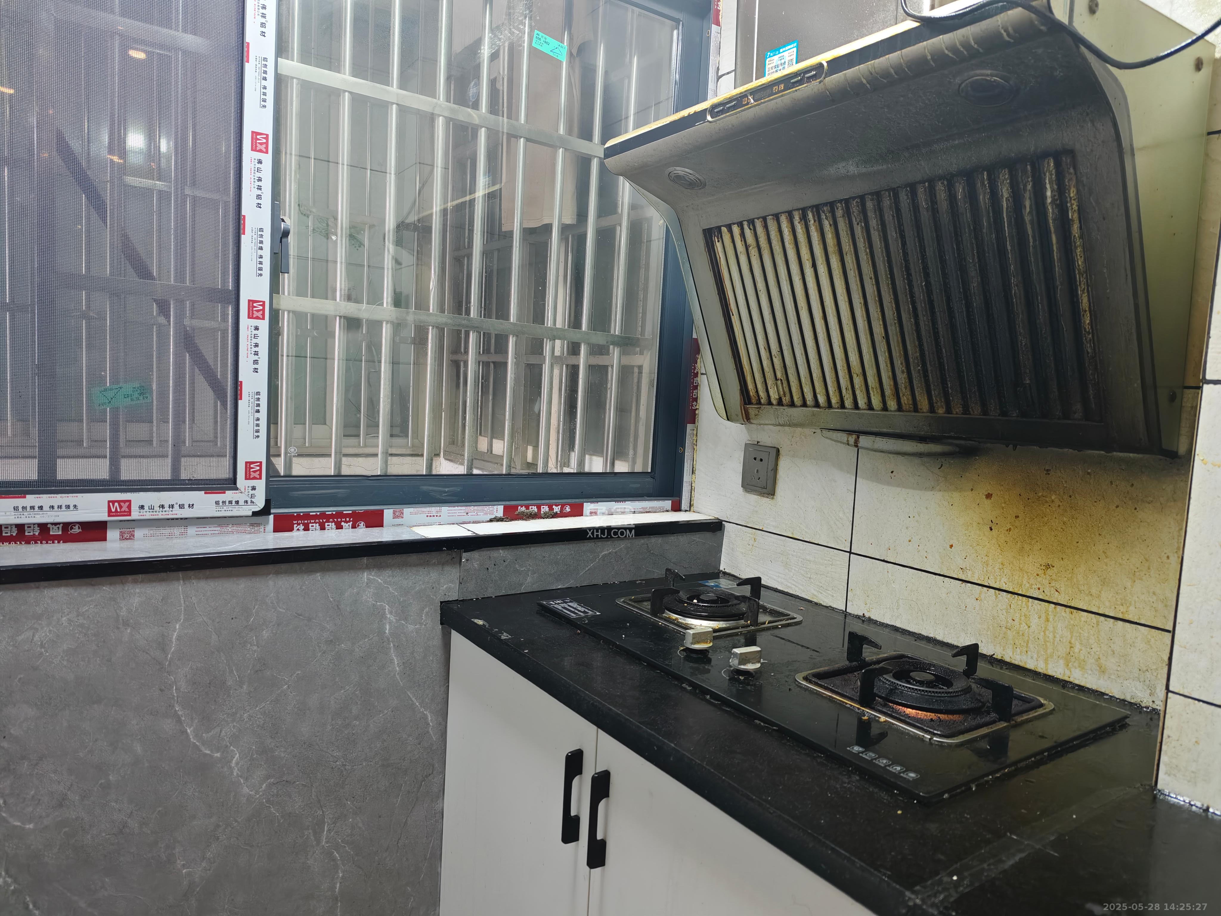 伍家岭生活广场 1室1厅1卫 1600.0元/月 伍家岭生活广场 1室1厅1卫 1600.0元/月室内图