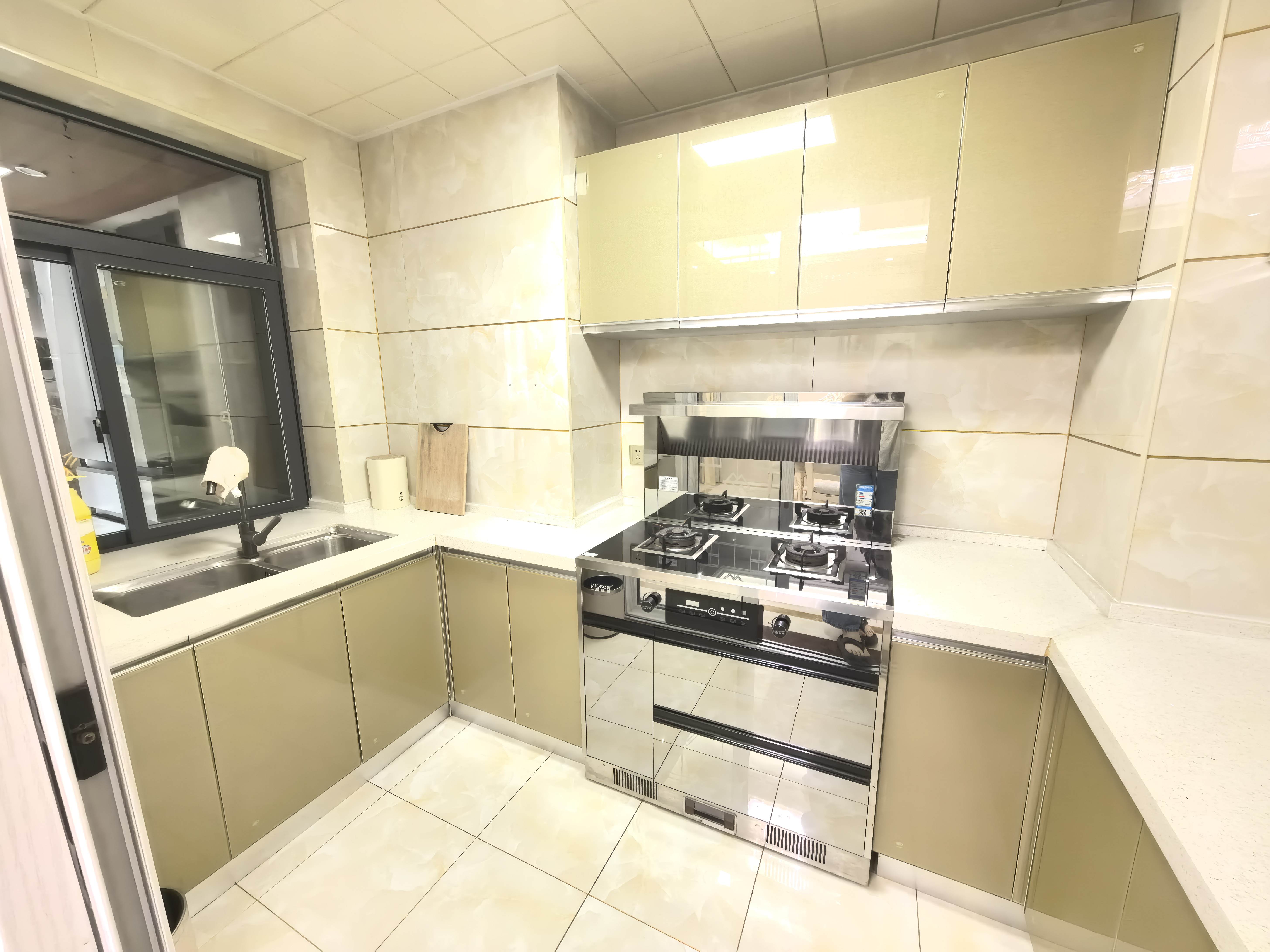 梓山湖领御 3室2厅2卫 3100.0元/月 梓山湖领御 3室2厅2卫 3100.0元/月室内图