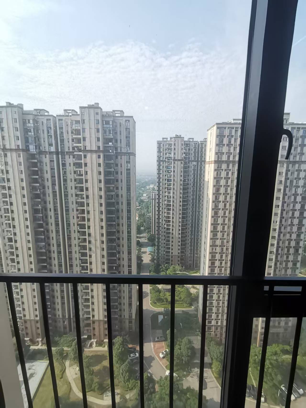 碧桂园壹中心 1室1厅1卫 1000.0元/月 碧桂园壹中心 1室1厅1卫 1000.0元/月室内图