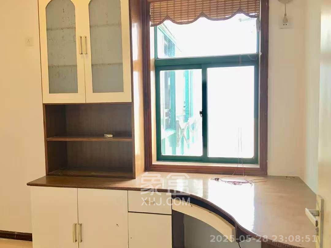 明城公寓  3室2厅1卫   2200.00元/月室内图