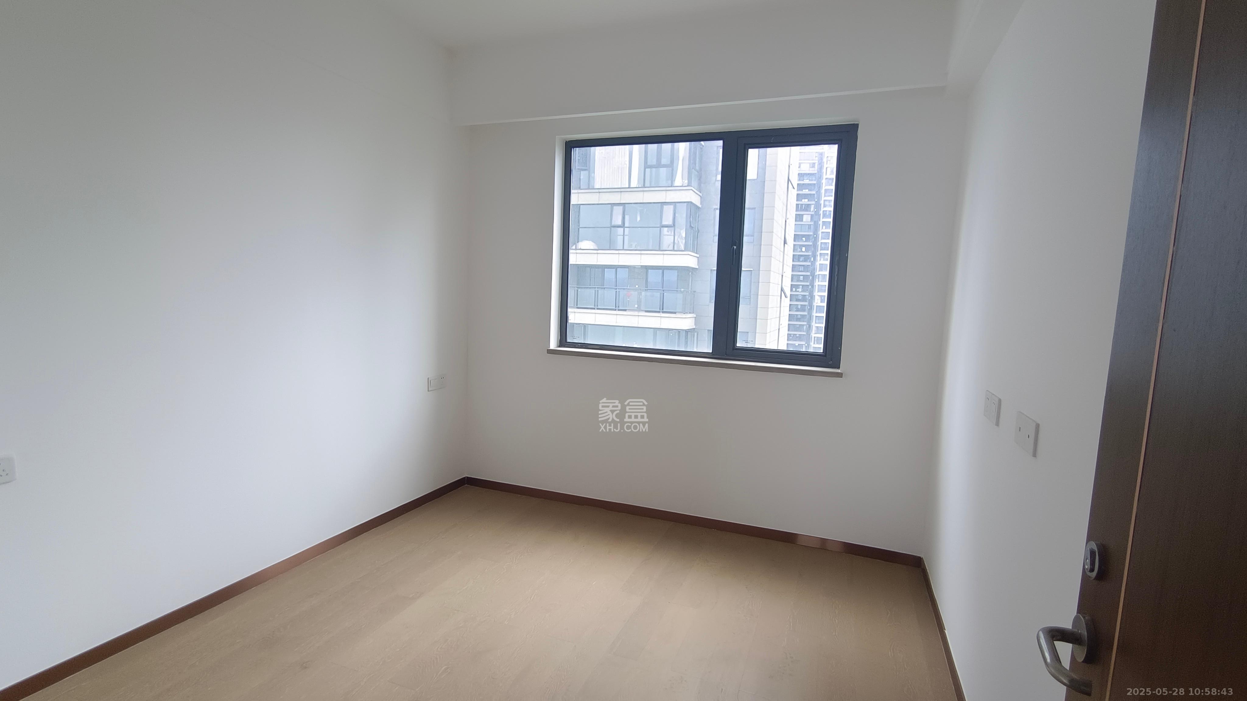 长沙万境潇湘 4室2厅2卫 2600.0元/月 长沙万境潇湘 4室2厅2卫 2600.0元/月室内图