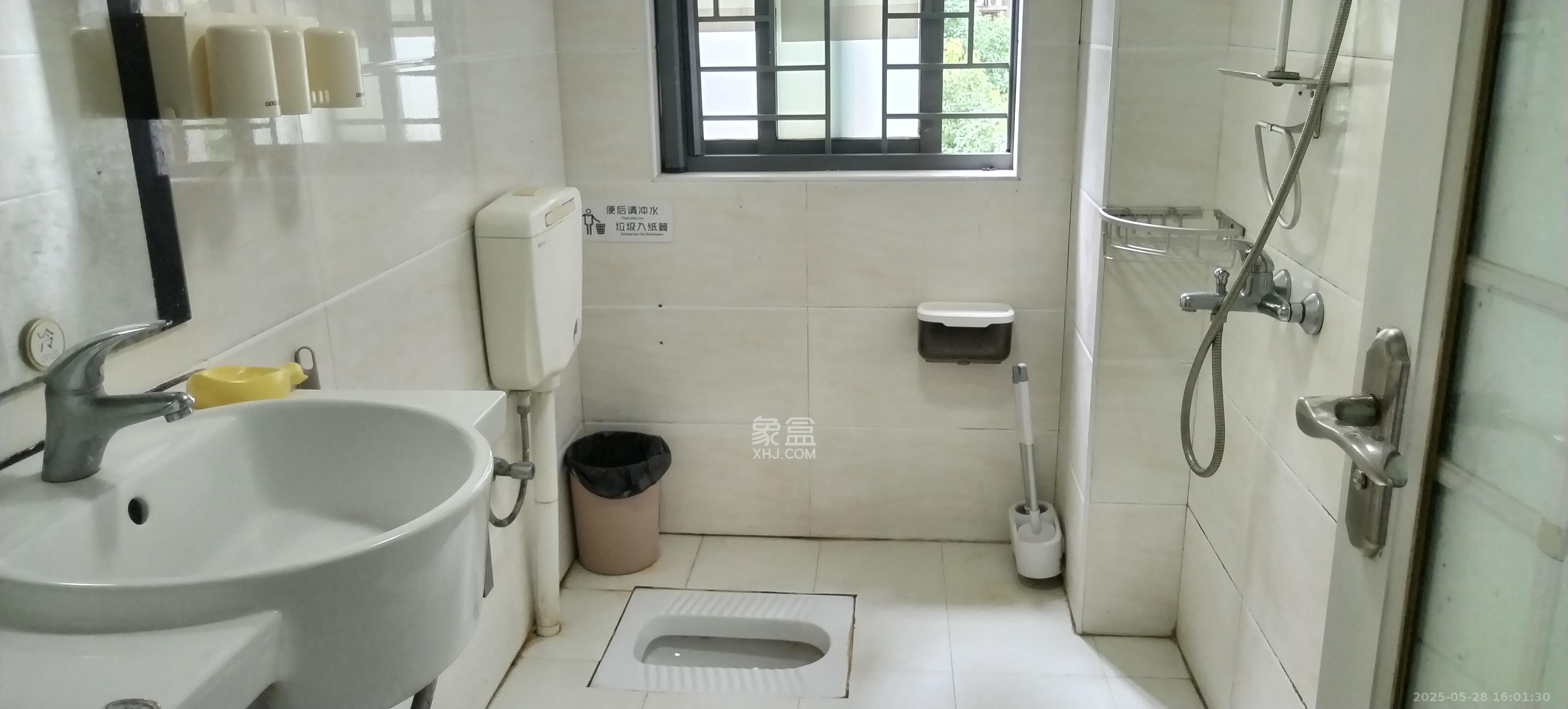 上海城小区 1室1厅1卫 2100.0元/月 上海城小区 1室1厅1卫 2100.0元/月室内图