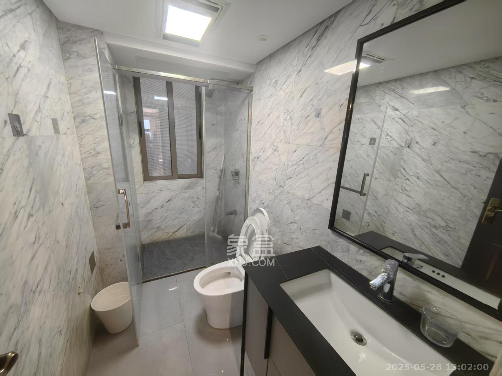 潮宗御苑 4室2厅2卫 9200.0元/月 潮宗御苑 4室2厅2卫 9200.0元/月室内图