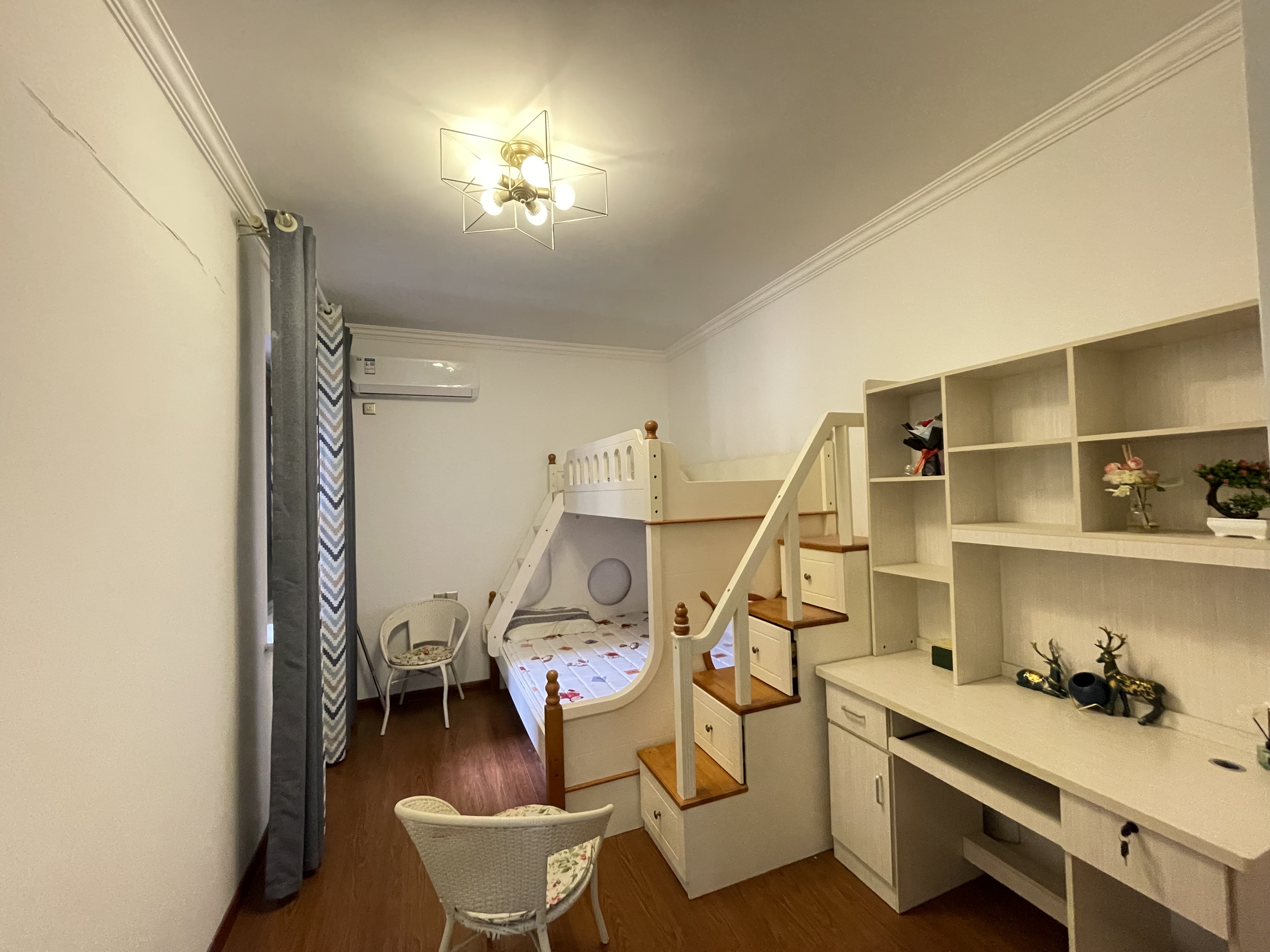 五江碧桂园城市广场  3室2厅2卫    2000.0元/月室内图