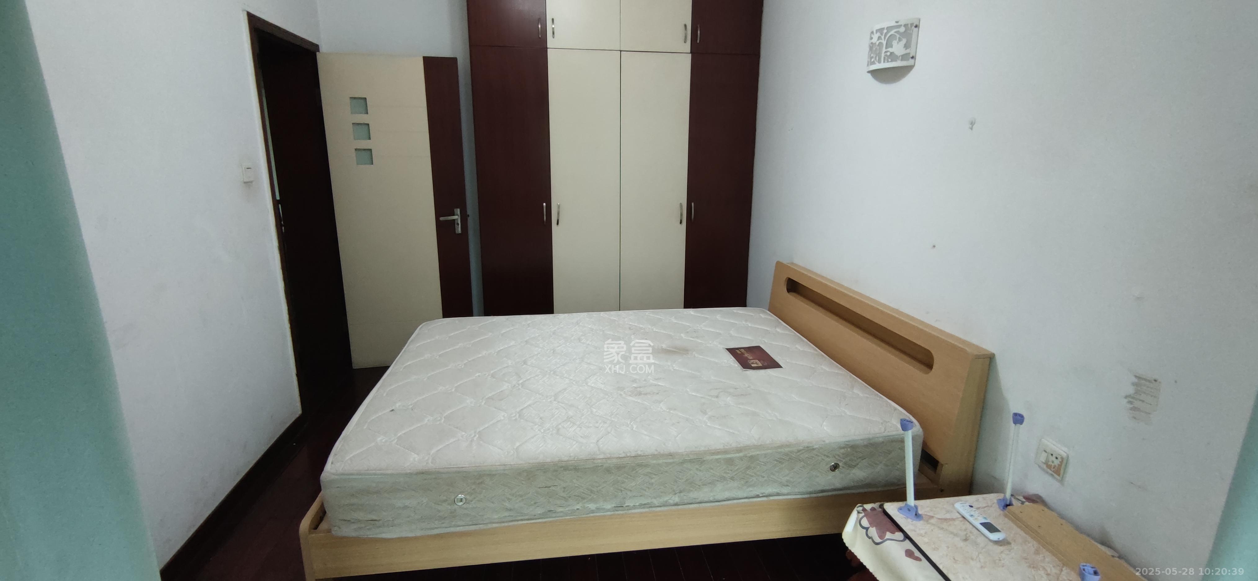 欣安小区  1室1厅1卫   450.00元/月室内图
