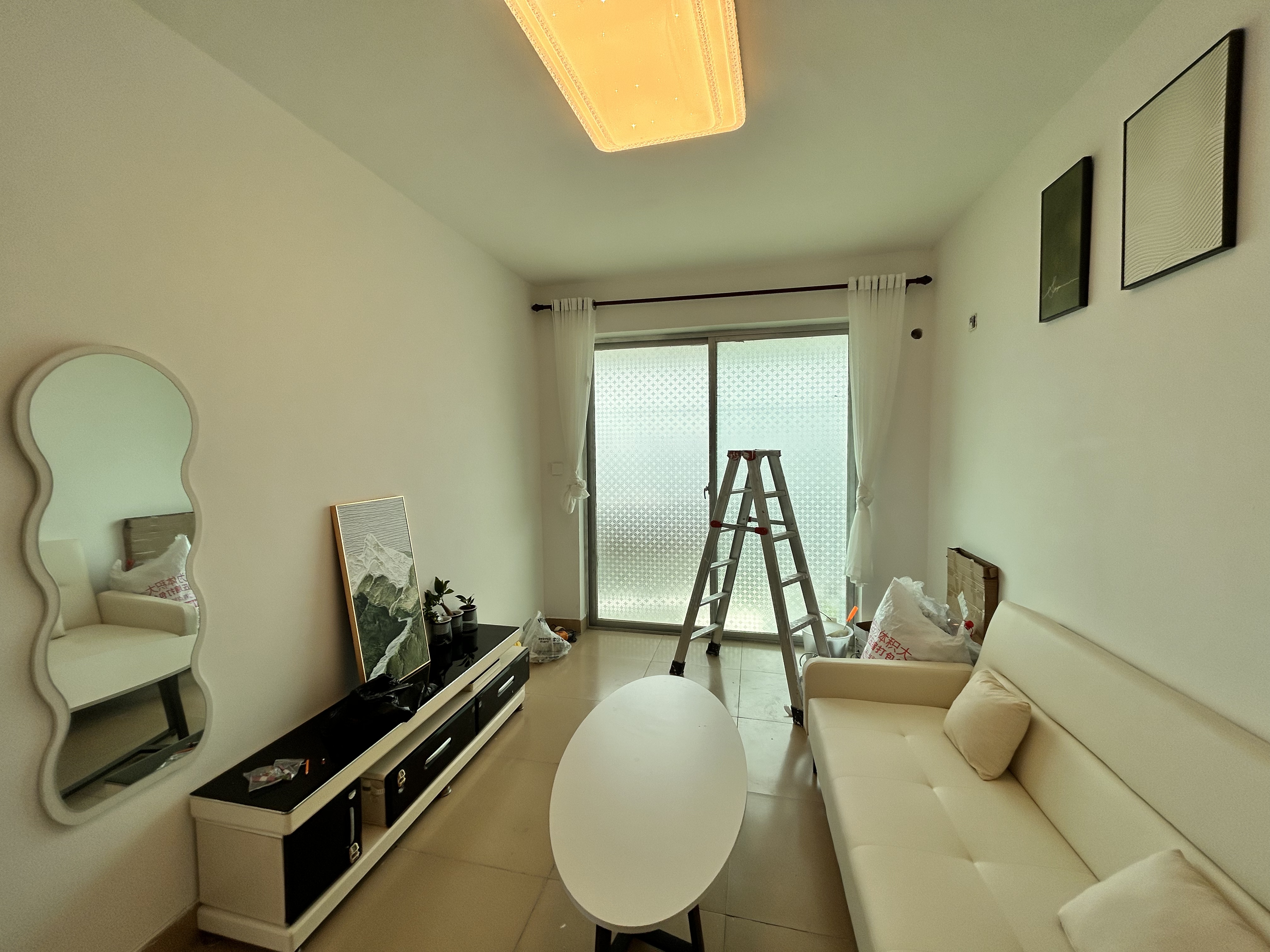 长堤明珠 1室0厅0卫 2300.0元/月 长堤明珠 1室0厅0卫 2300.0元/月室内图