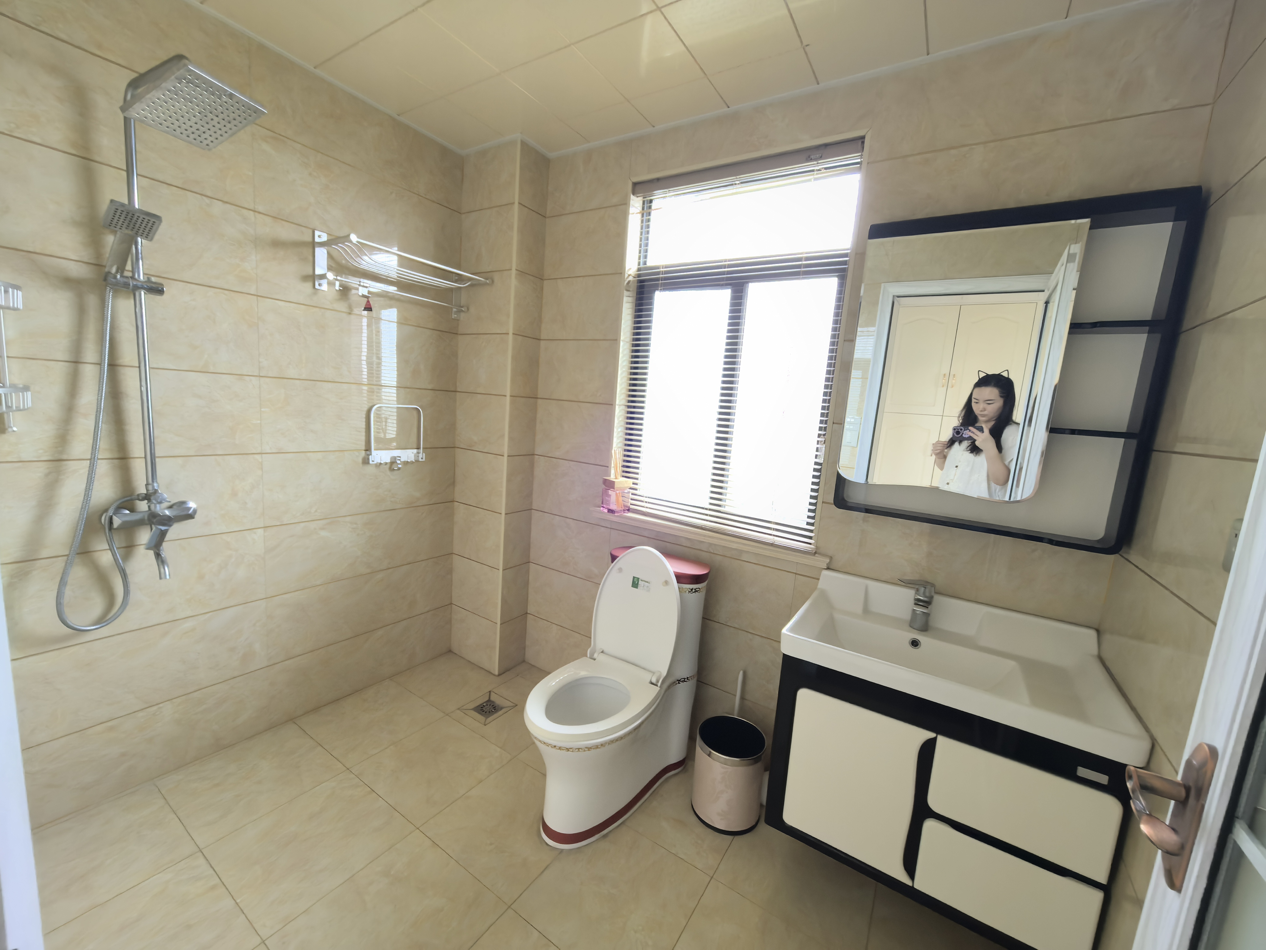 梓山湖领御 3室2厅2卫 3100.0元/月 梓山湖领御 3室2厅2卫 3100.0元/月室内图