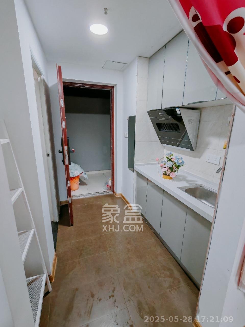 万科白鹭郡  1室1厅1卫   1700.00元/月室内图