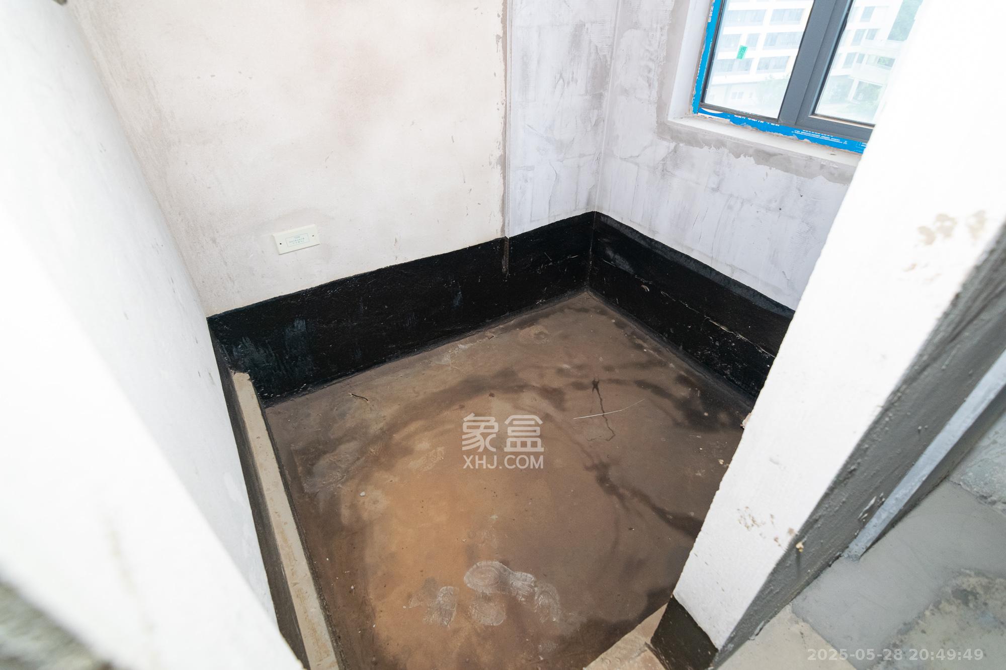 澳海谷山府  5室2厅2卫    88.0万 澳海谷山府  5室2厅2卫    88.0万卫生间