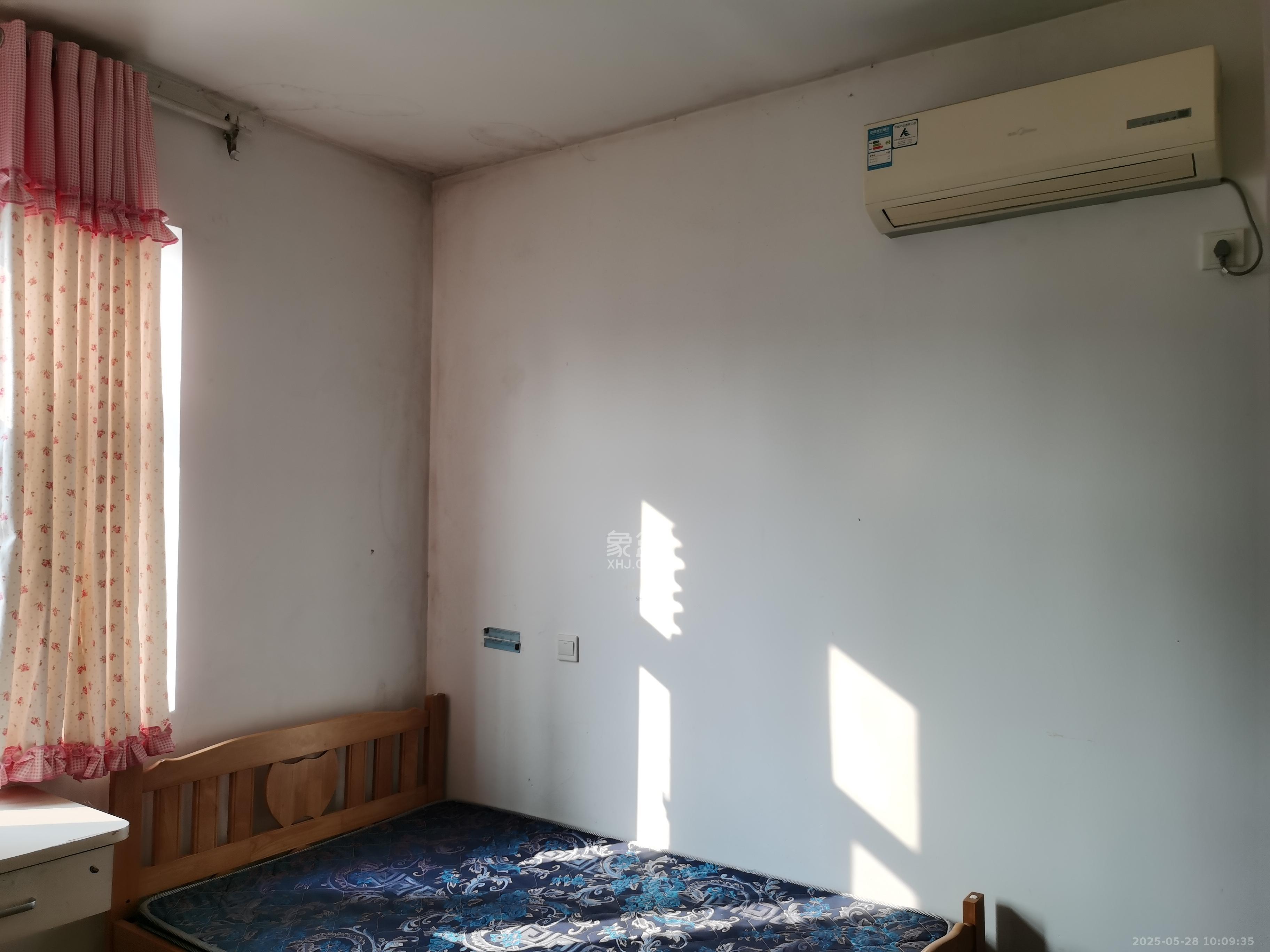 嘉盛华庭(一期、二期、三期) 2室2厅1卫 2200.0元/月 嘉盛华庭(一期、二期、三期) 2室2厅1卫 2200.0元/月室内图