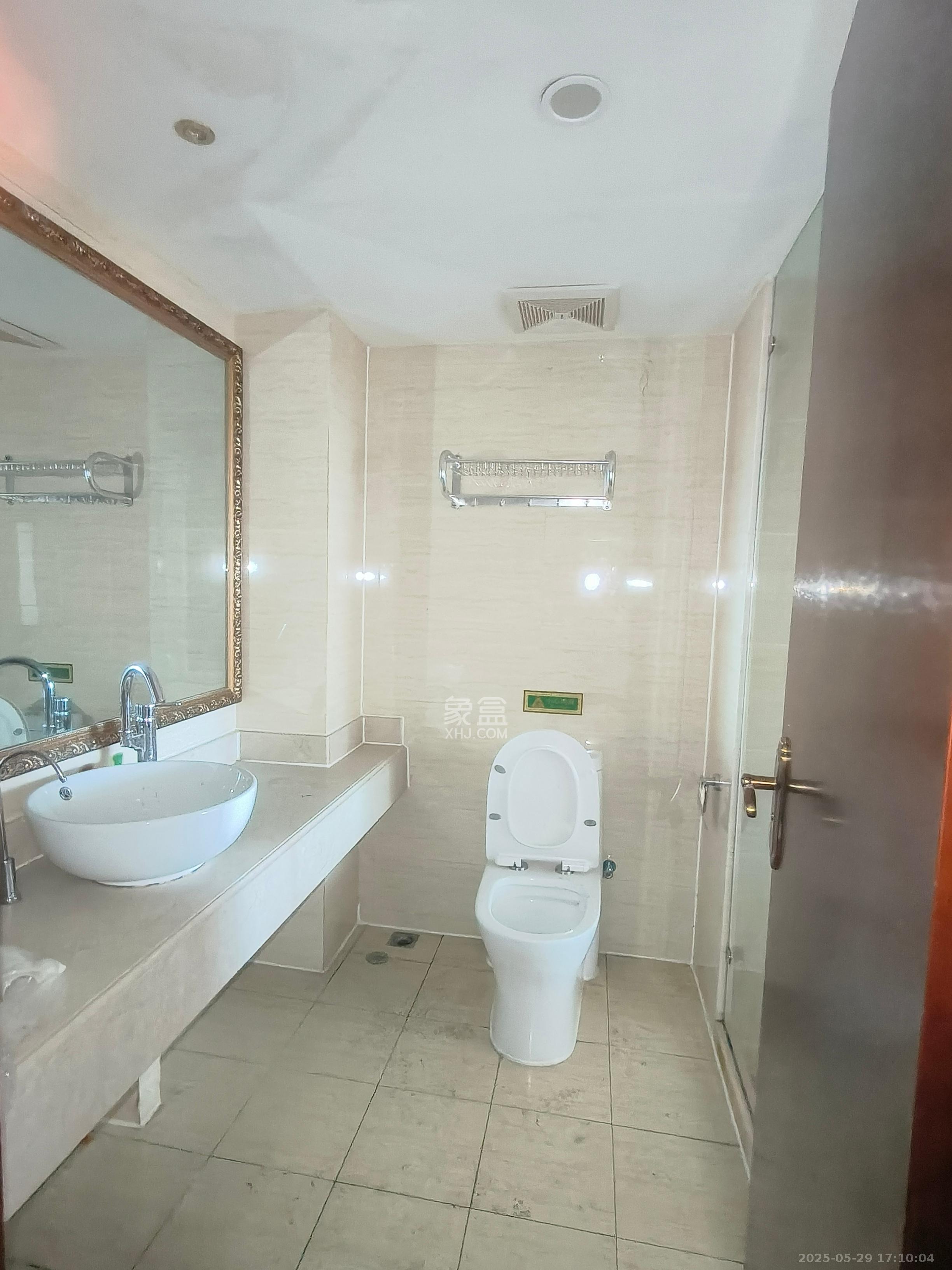 海德公园 1室1厅1卫 900.0元/月 海德公园 1室1厅1卫 900.0元/月室内图