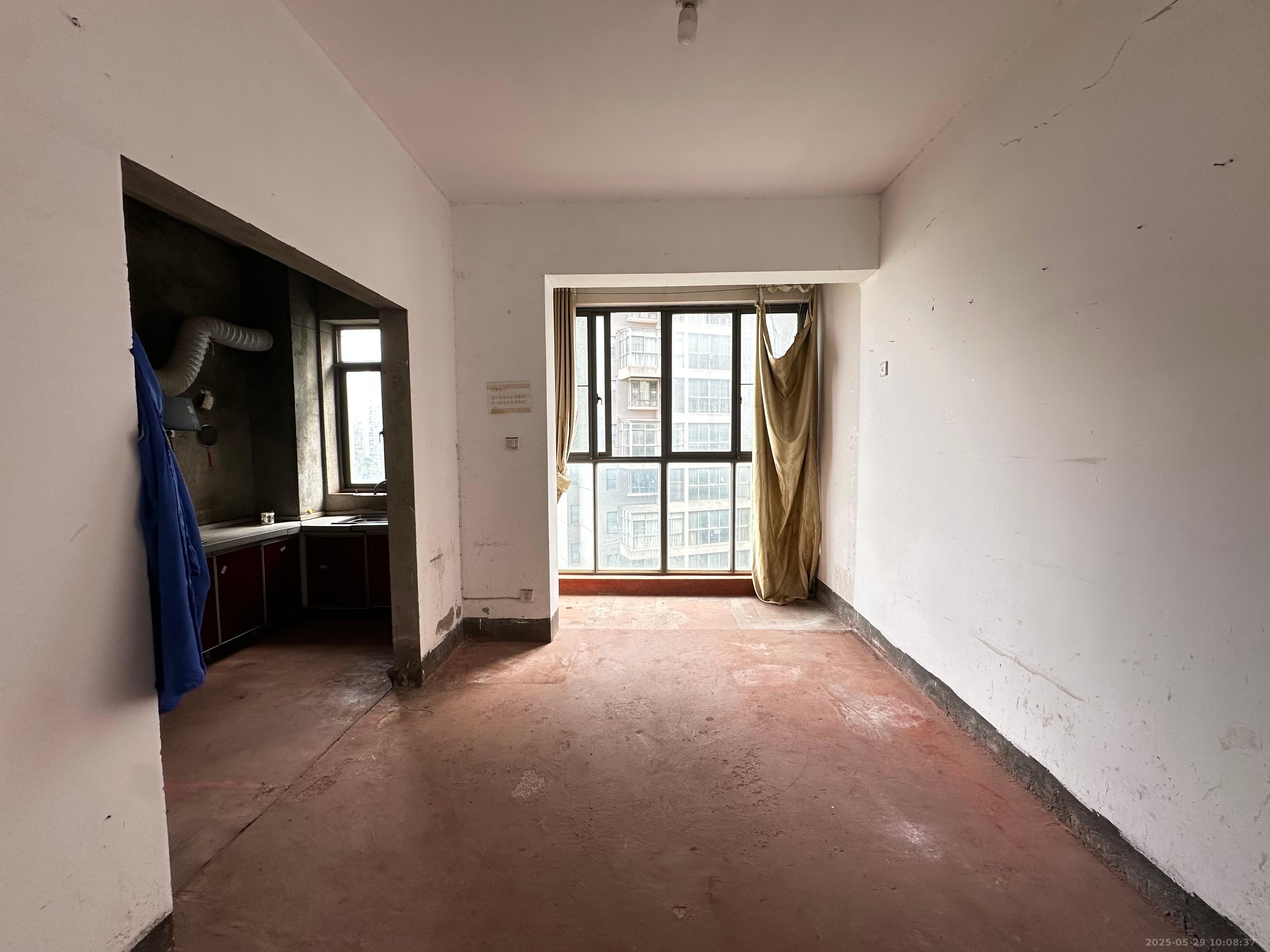 颐和佳园 3室2厅2卫 2800.0元/月 颐和佳园 3室2厅2卫 2800.0元/月室内图