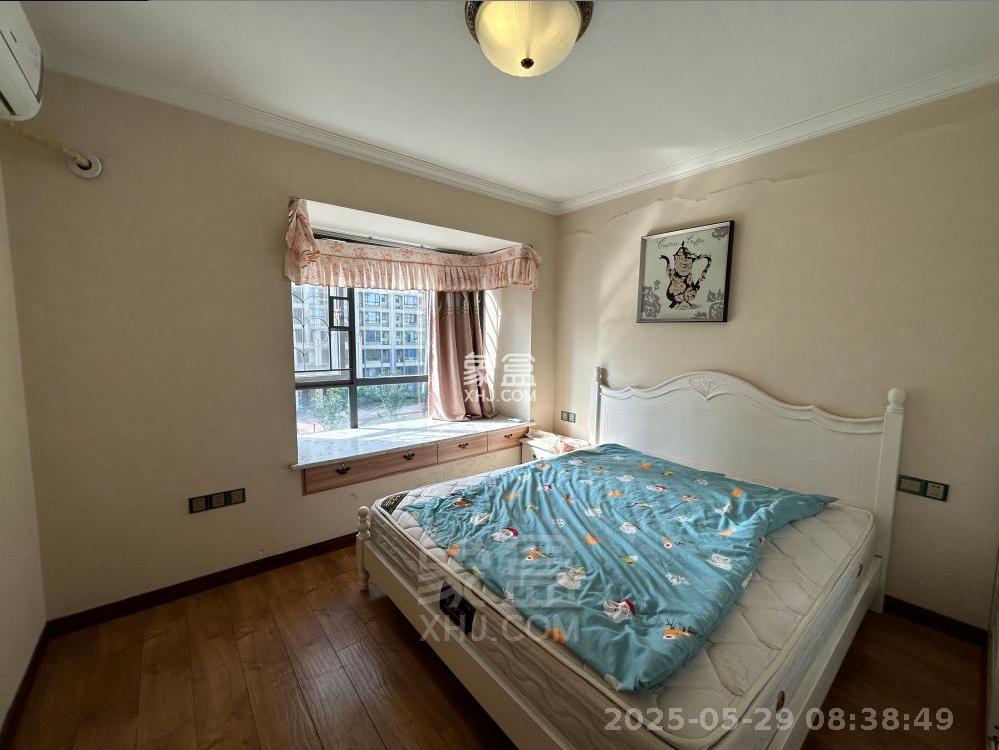 恒瑞雅园 2室2厅1卫 1600.0元/月 恒瑞雅园 2室2厅1卫 1600.0元/月室内图